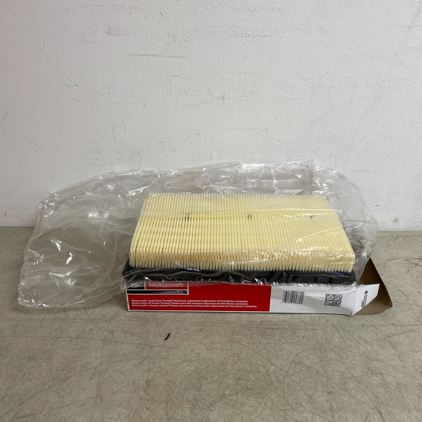 Motorcraft FA-1618 Engine Air Filter for 7.3L Powerstroke E-Series Vans