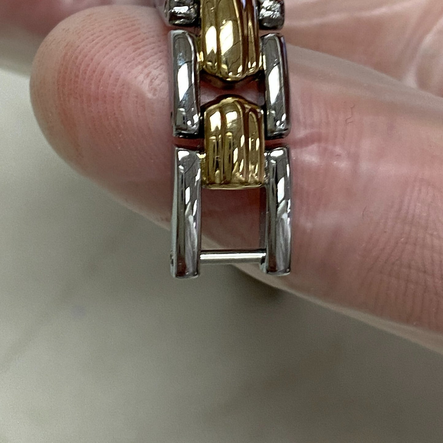 armitron womens watch 1Jewel Runs New Battery Swiss parts #75/3313ttg