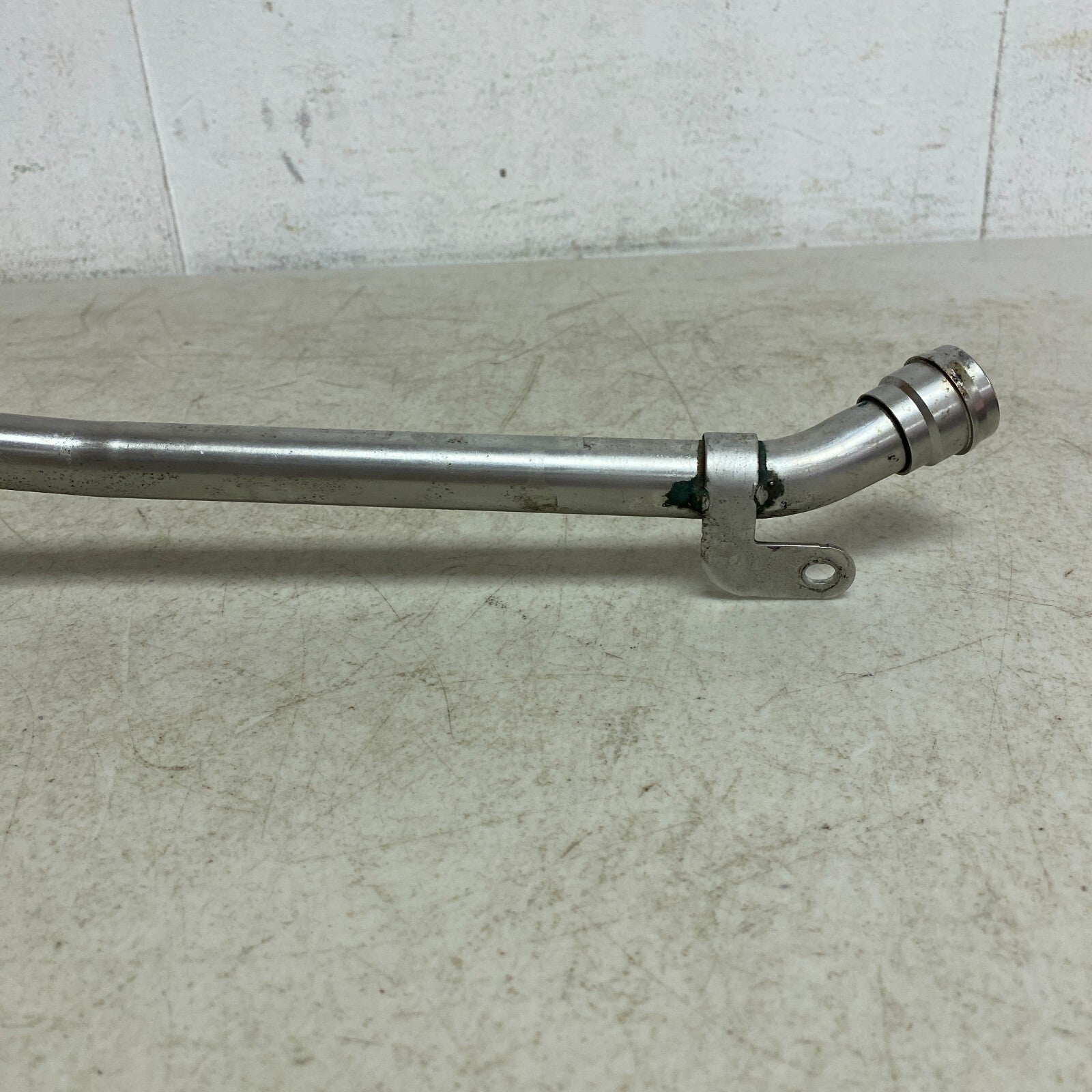 Audi Pipe 06E1318315