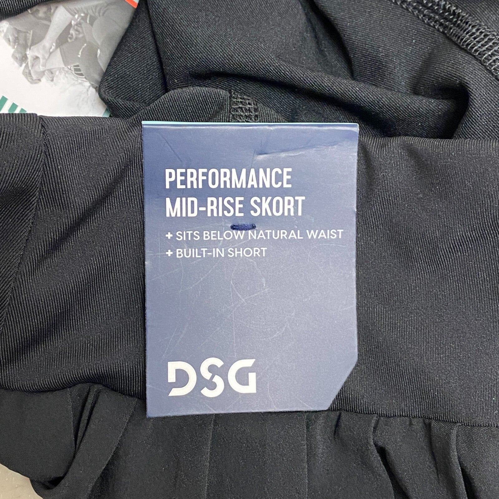 DSG Girls Performance Pleated Fashion MID-RISE Skort Pure Black DAG13110