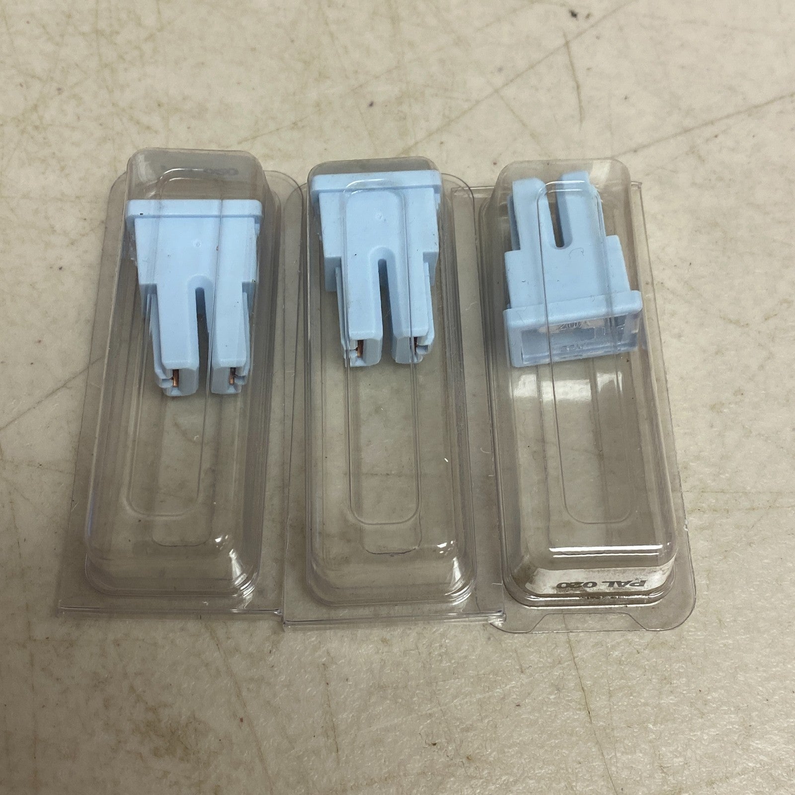 Carquest PAL 293 20A Blue Female Automotive Fuse 32V DC 3 Pack Slow Blow Type