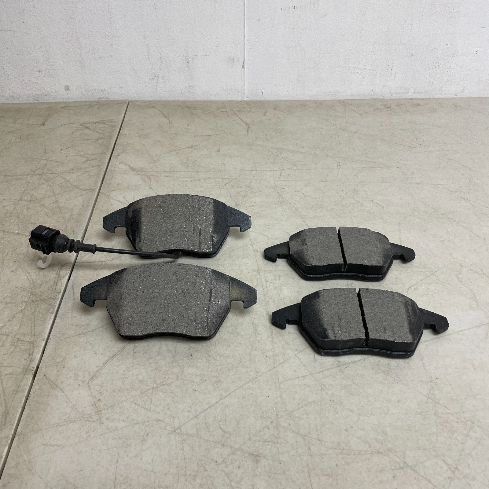 Bosch BSD906 Severe Duty Front Disc Brake Pads Fits Lexus ES Toyota Camry Sienna