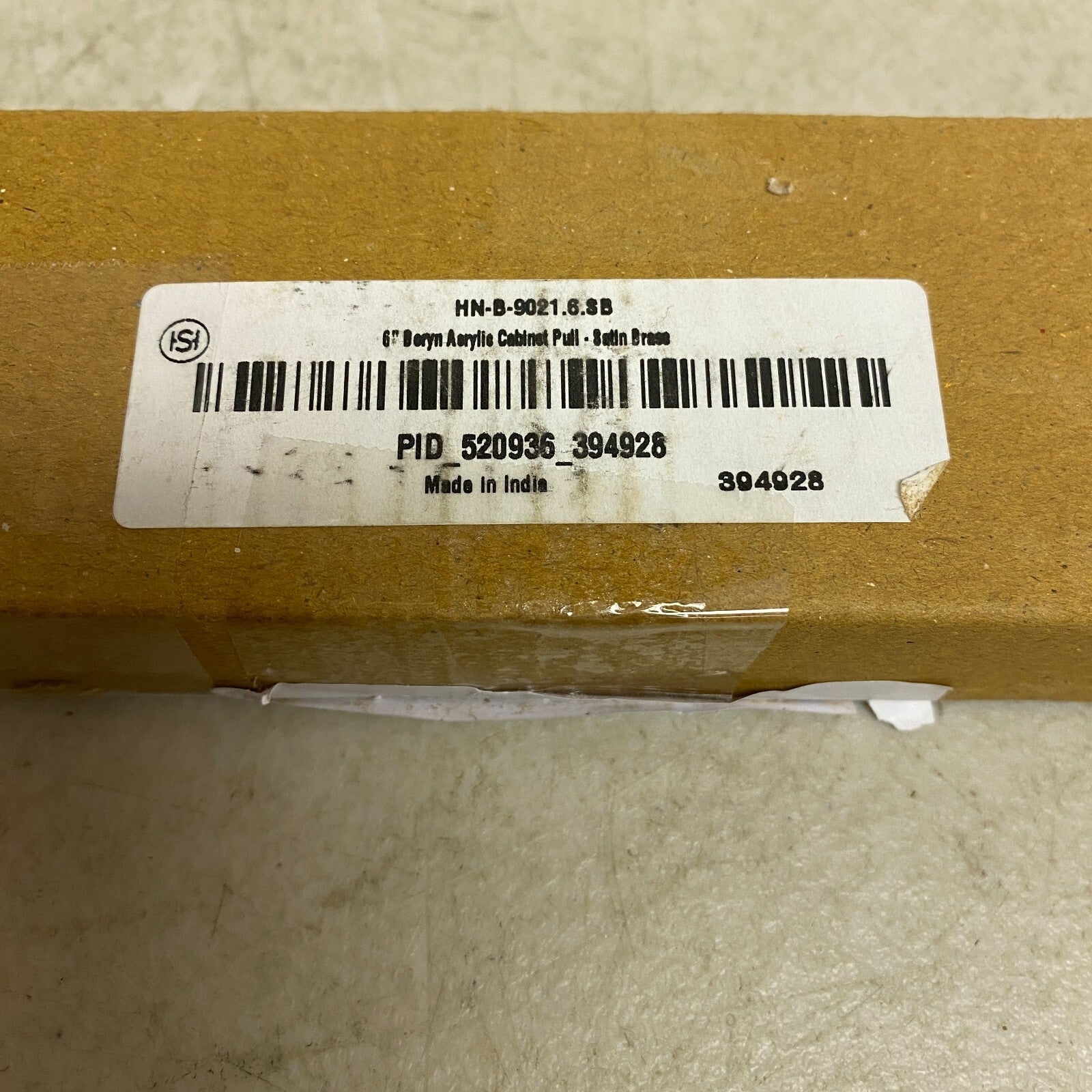 SIGNATURE HARDWARE 6" BERYN ACRYLIC CABINET PULL SATIN BRASS , HN-B-9021.6.SB