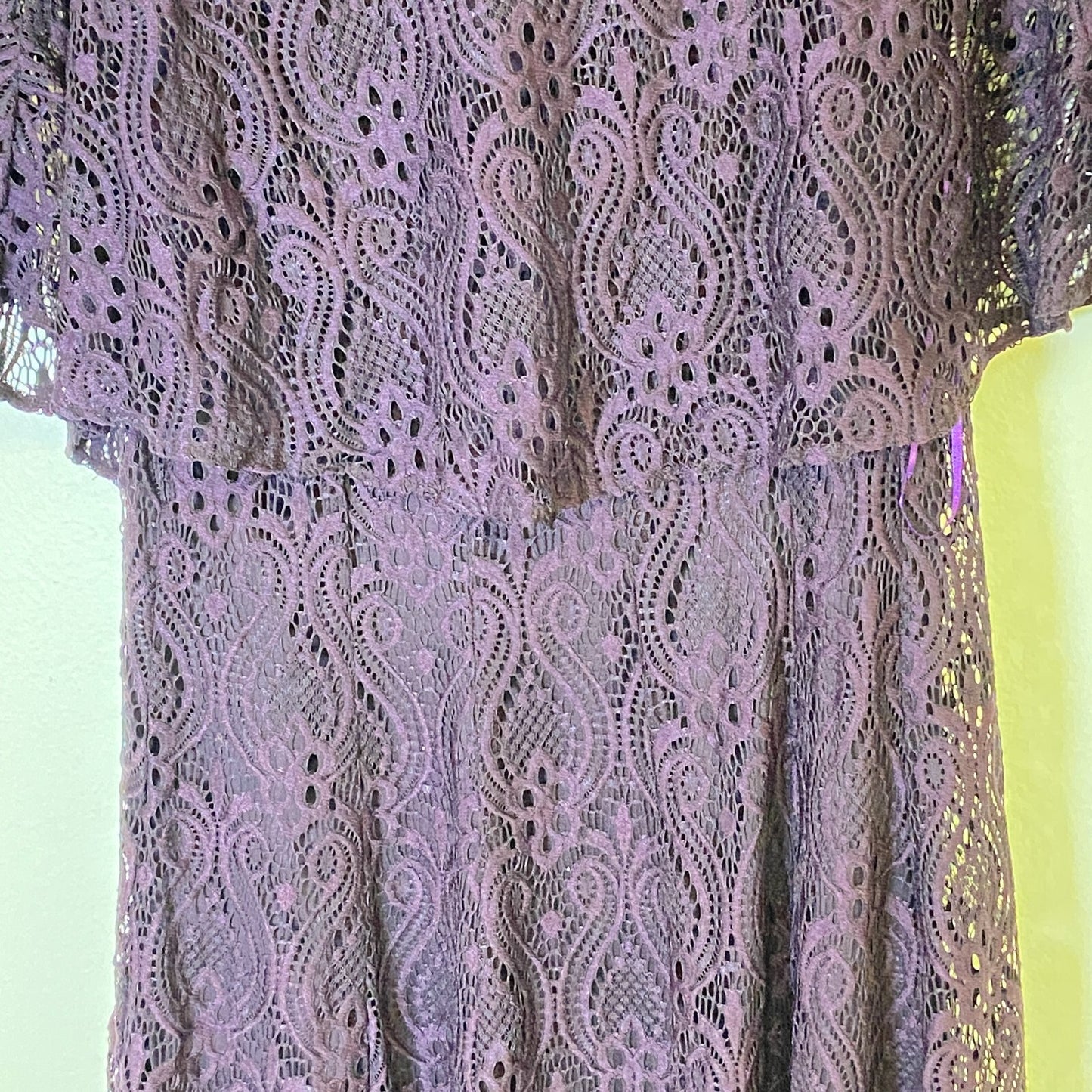Danny &Nicole Short Sleeve Lay Over See Through Fit Dress Size 6 Women's color
