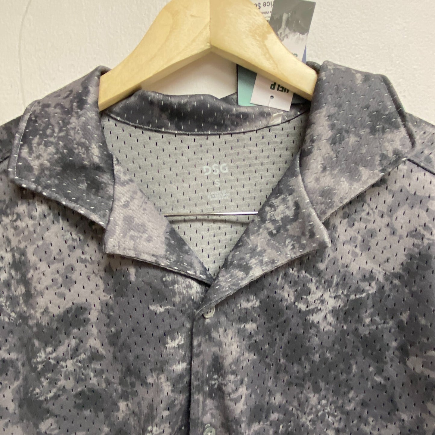 DSG X TWITCH + ALLISON Men's Mesh Short Sleeve T-Shirt L Charcoal Blurred Floral