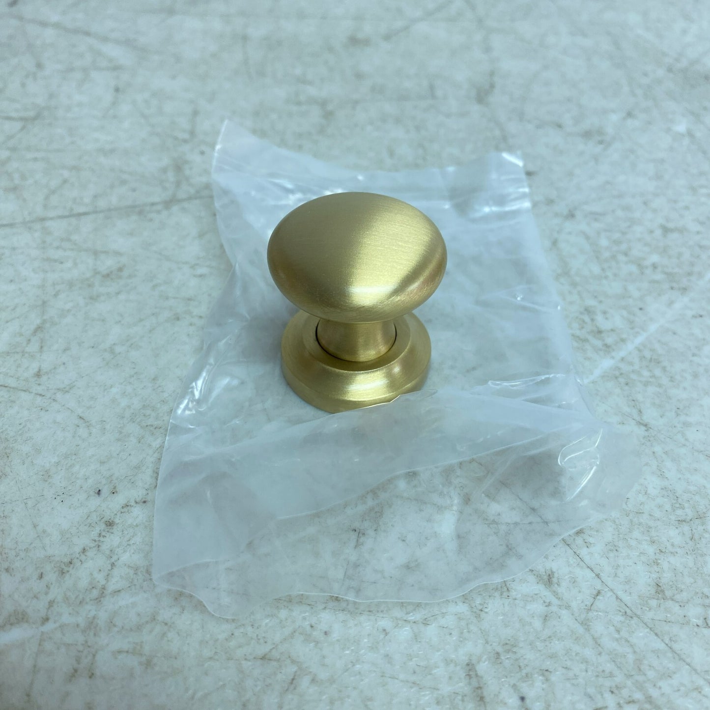 SIGNATURE HARDWARE 1-1/4" BRASS ROUD KNOB WITH BEVELED ROUND BASE PLATE- S,,,,,,