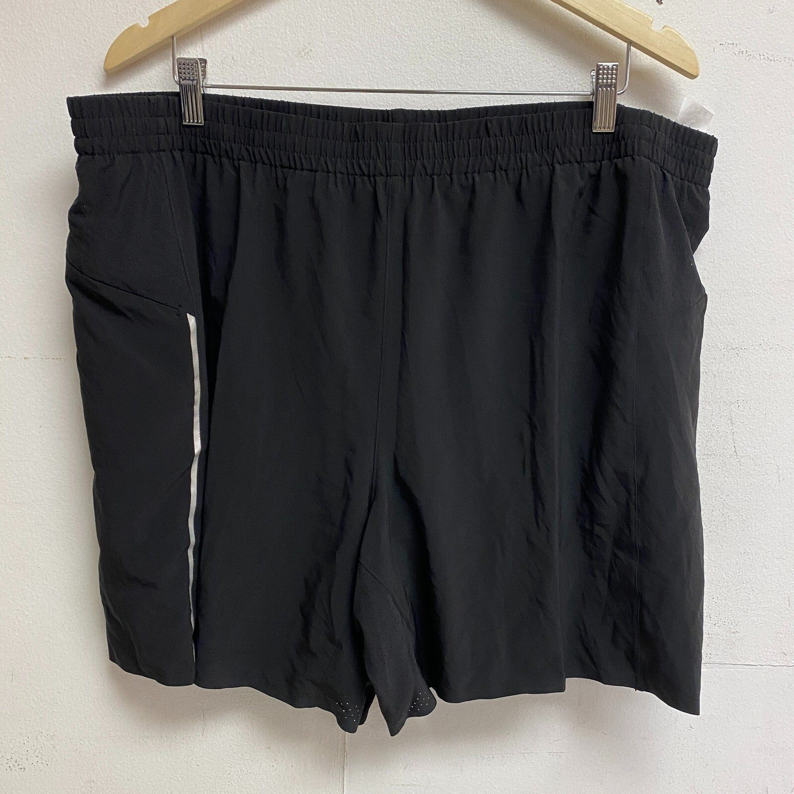 VRST Mens 7" Inseam + Mesh Breif Run Short Pure Black Solid MAX200434V
