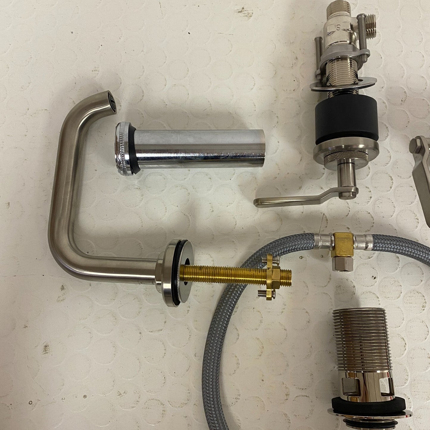 Signature Hardware Gunther Bathroom Faucet 1.2 GPM Chrome Finish *CHK CONDITION"