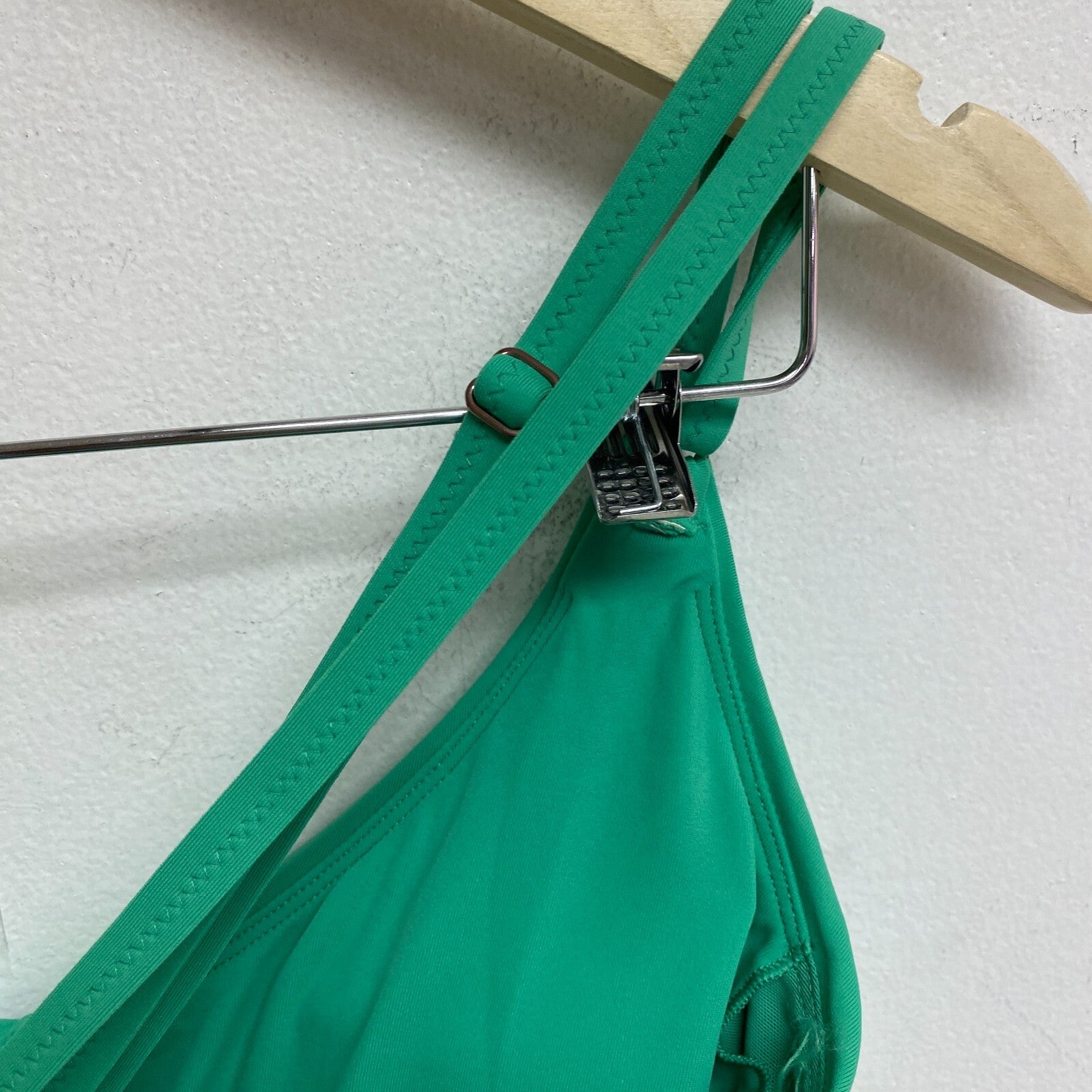 Calia Women's Swim Ranched Front Cross Bikini  Top Green Glow WSA23204 New!