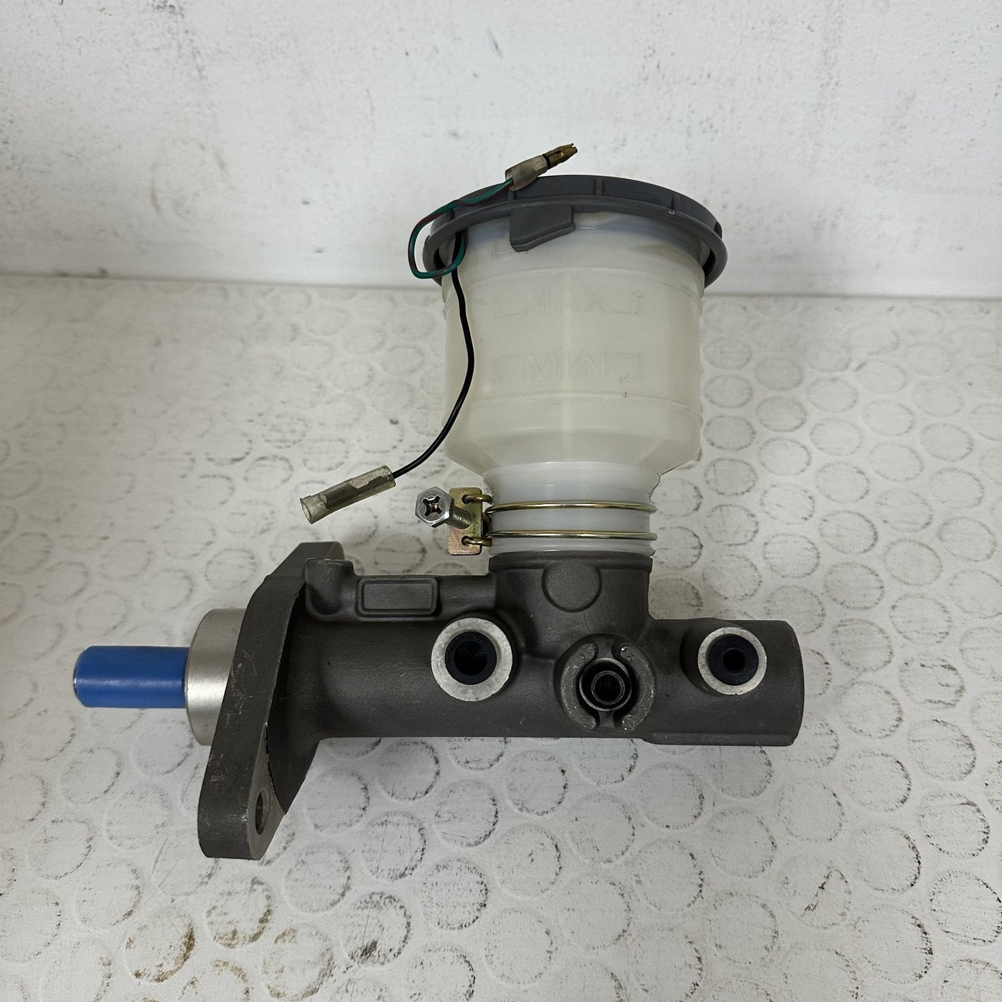 Dorman M39970 Brake Master Cylinder for Ford F150 F250 Expedition 1997-2003