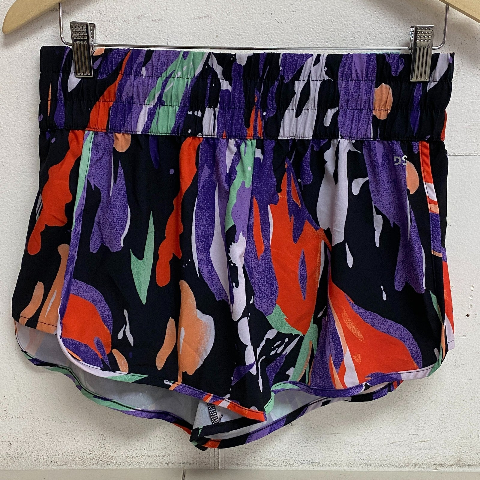 DSG Women's 3â High Rise Stride Multi Landscape Black Shorts Summer DAW12327PR