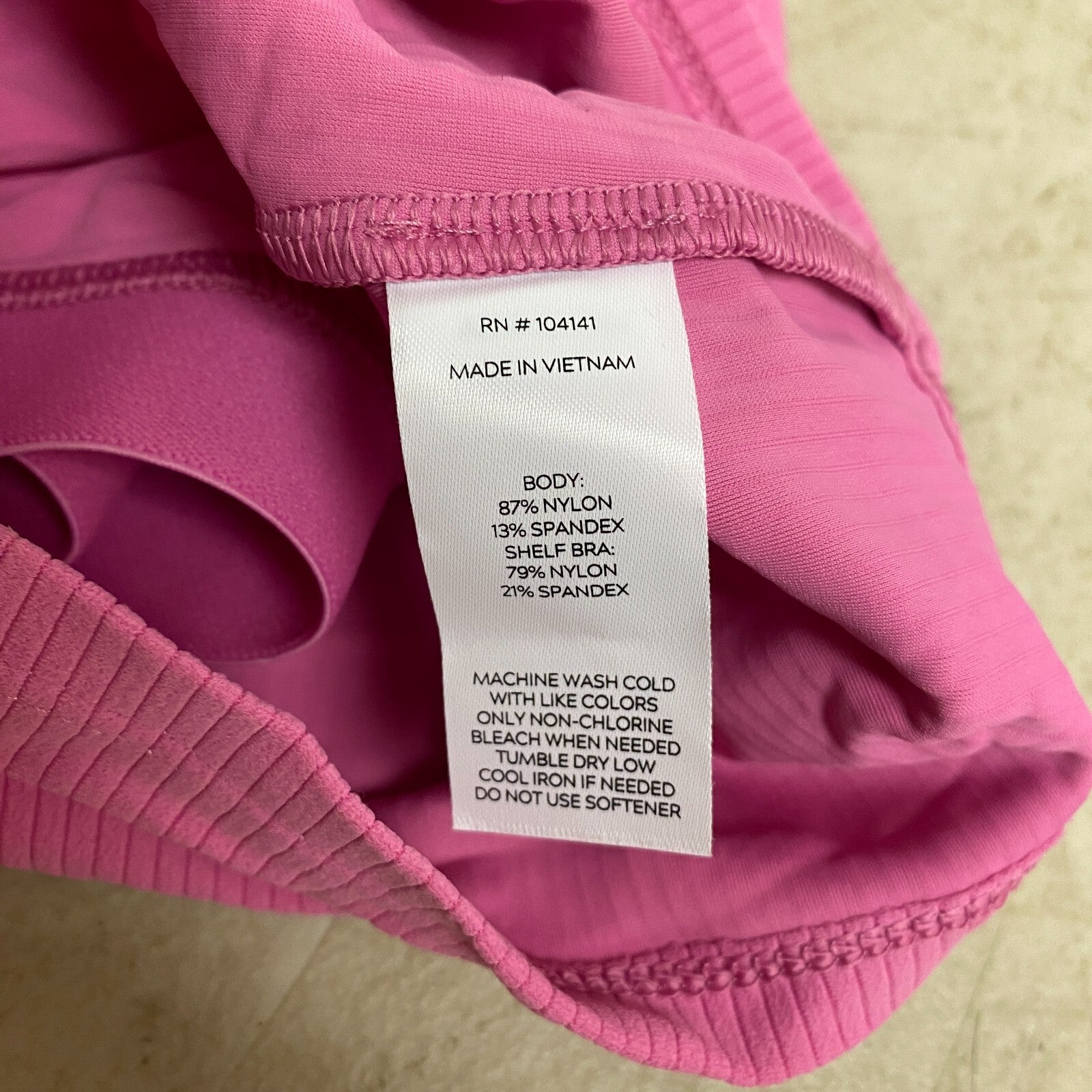 Apline Design Women's W AD Rib Medium Support Crop Tank Dragonfruit ADW12103A