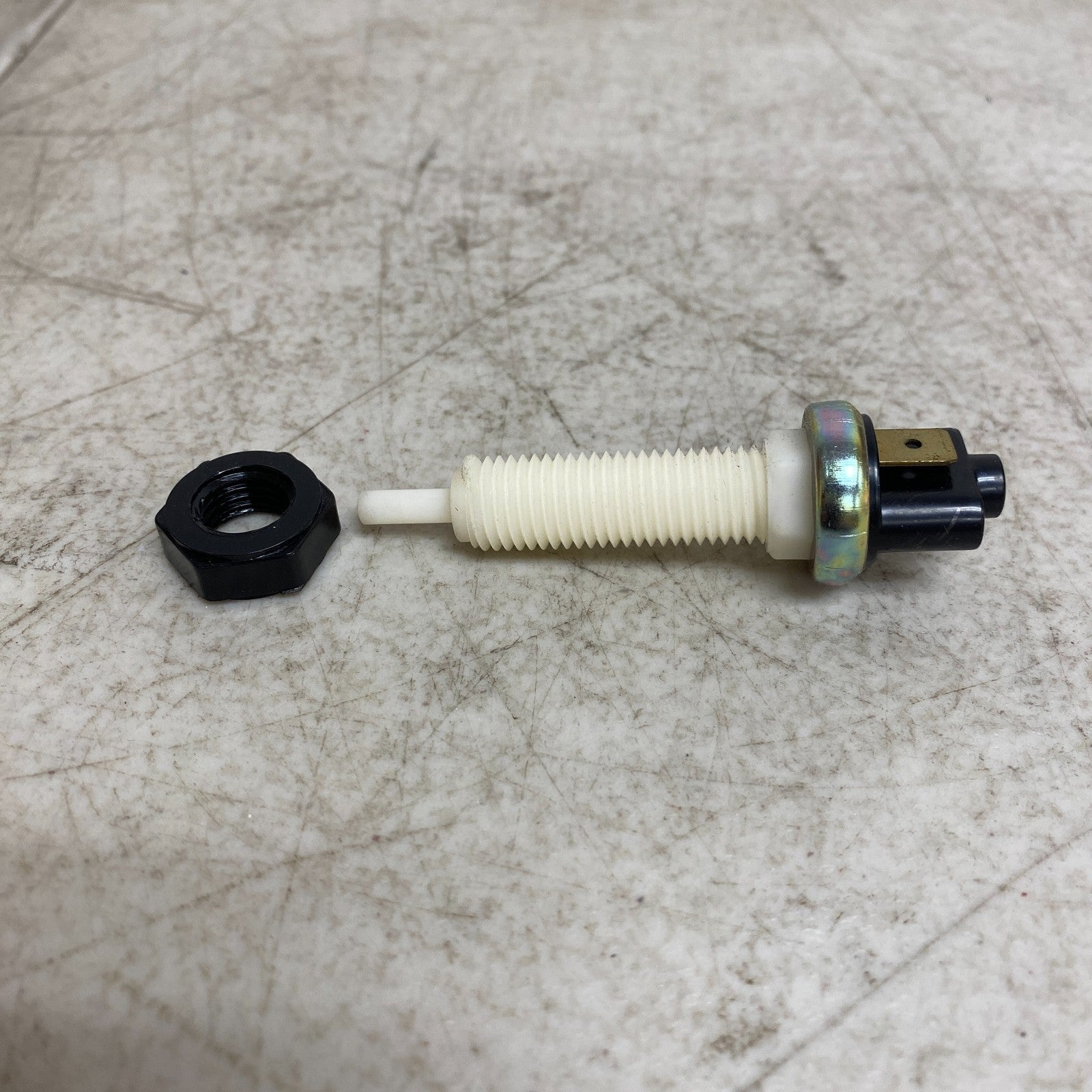 Standard SLS-125 Stoplight Switch 1999-2007 Chevrolet Silverado 1500