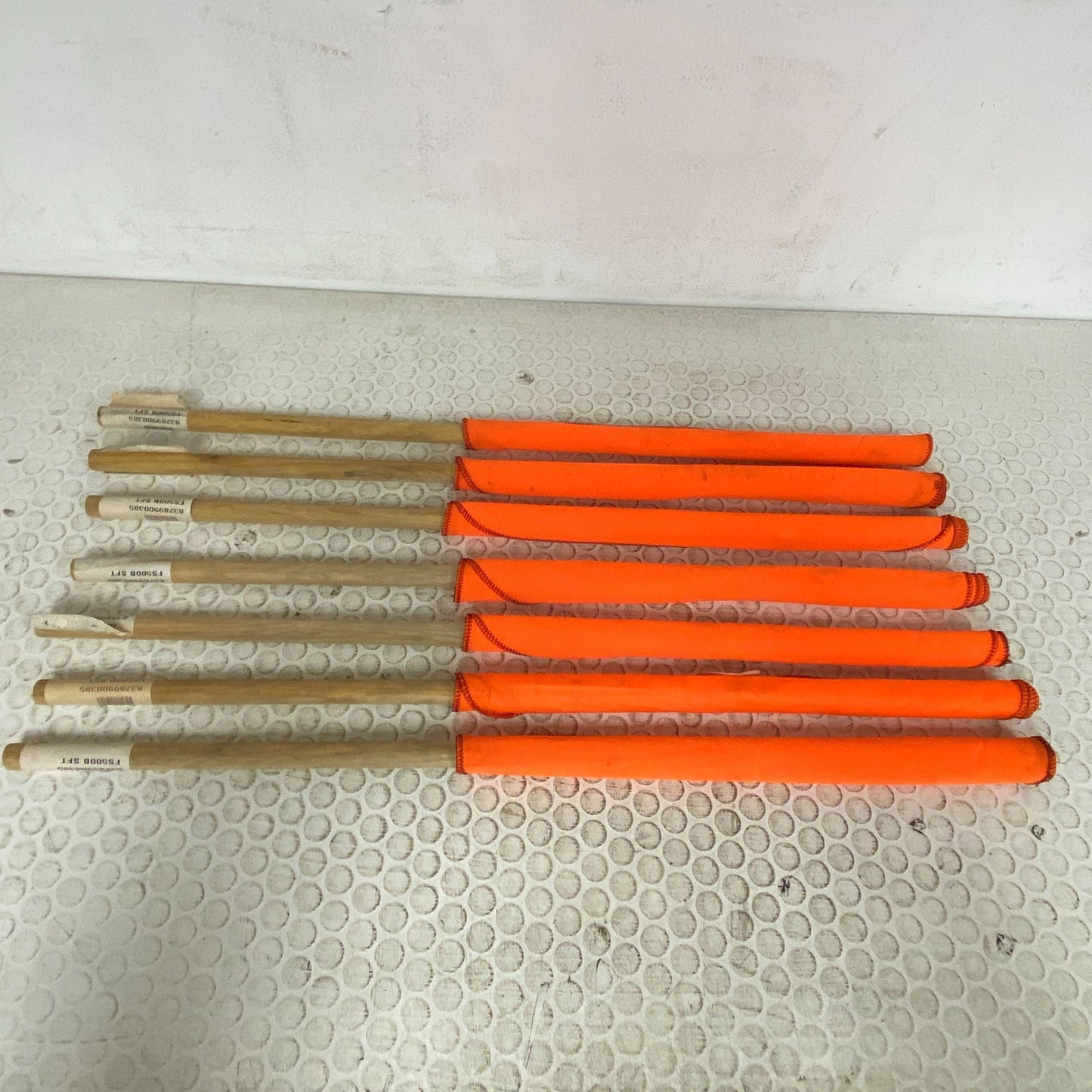 SafeTruck 16" Hi-Vis Orange Safety Flag w/ Plastic Staff FS500B Pack of 7