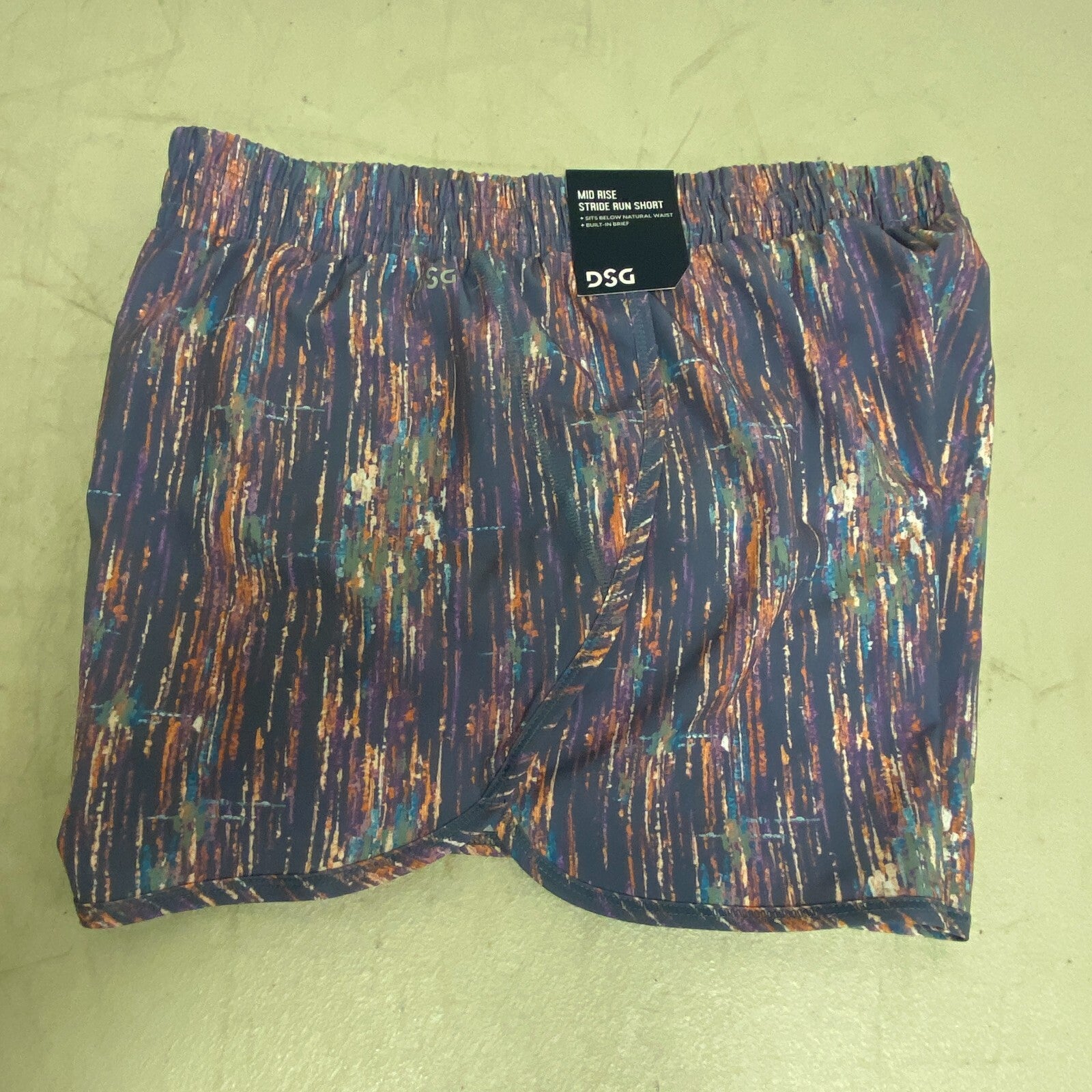 DSG Girls' Performance Mid Rise Stride Run Shorts Sketchy Ikat Grey DAG12116PRT