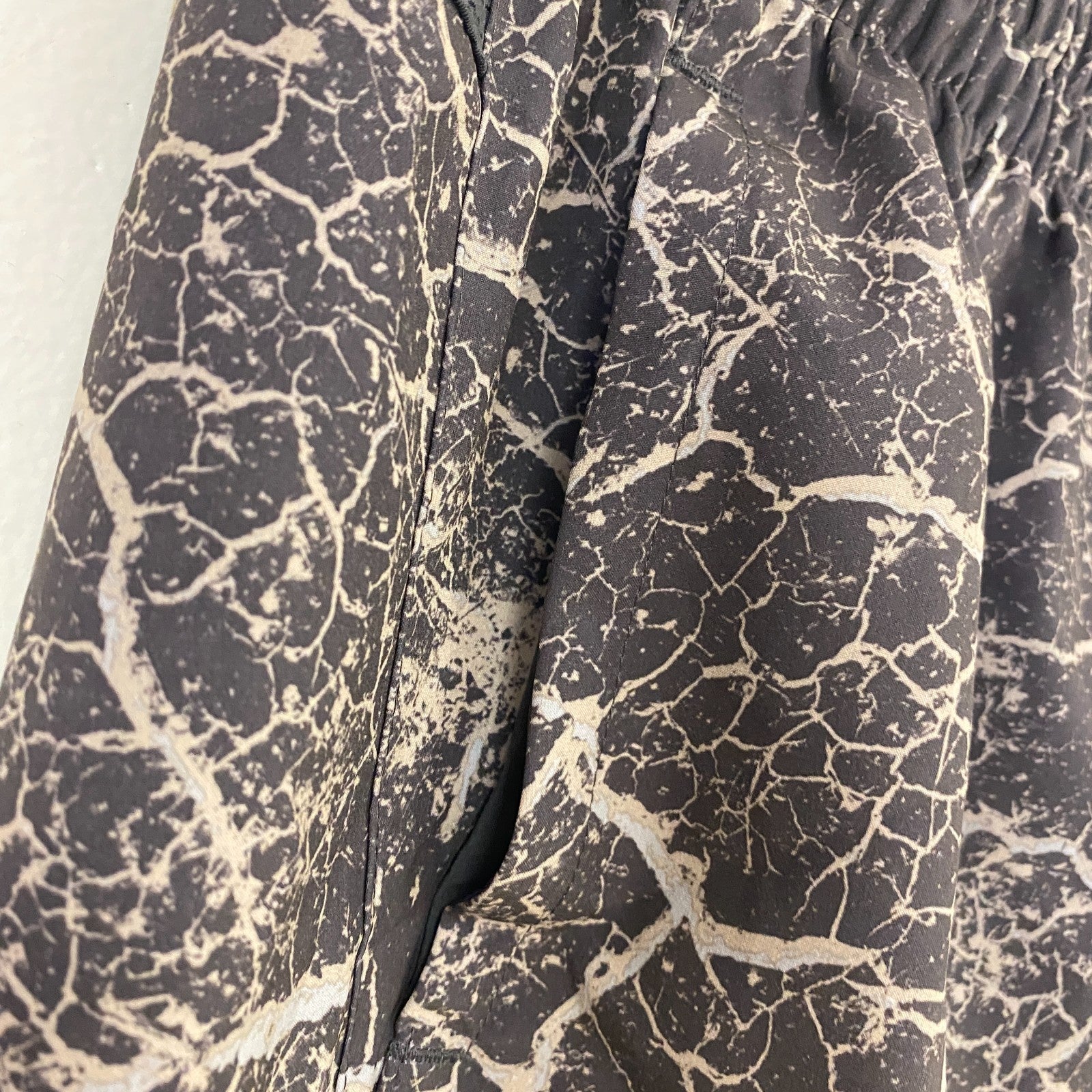 DSG 8" Agility Training Athletic Fit Woven Shorts Lavascape Asphalt/Cobbles NWT