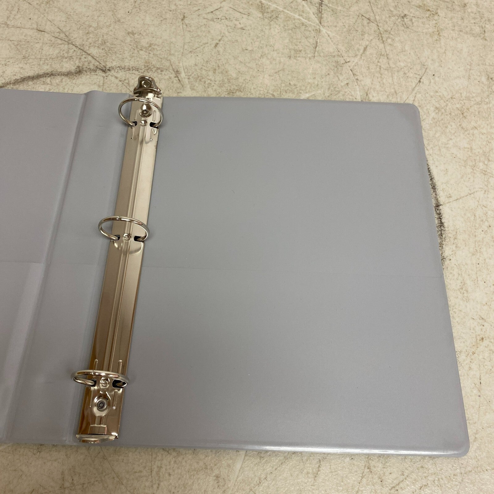 Federal Insurance 1 1/4" Round Ring Binder , #1196-1CP