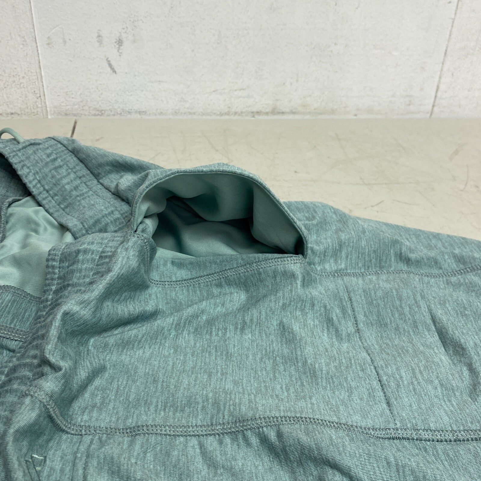 Alpine Design Men's Relaxed Fit Field Knit Short Mineral Jade ADM13803 New