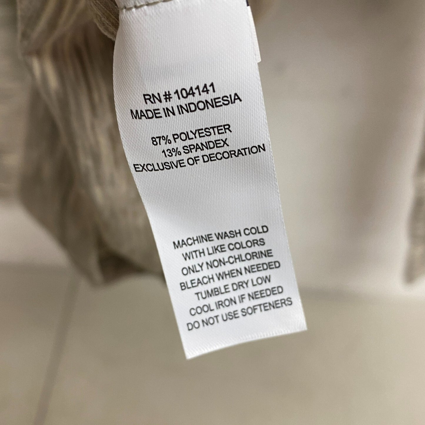 Alpine Design Women's W AD Field Knit Long Sleeve Mock Neck LIGHT KHAKI SPACE DY