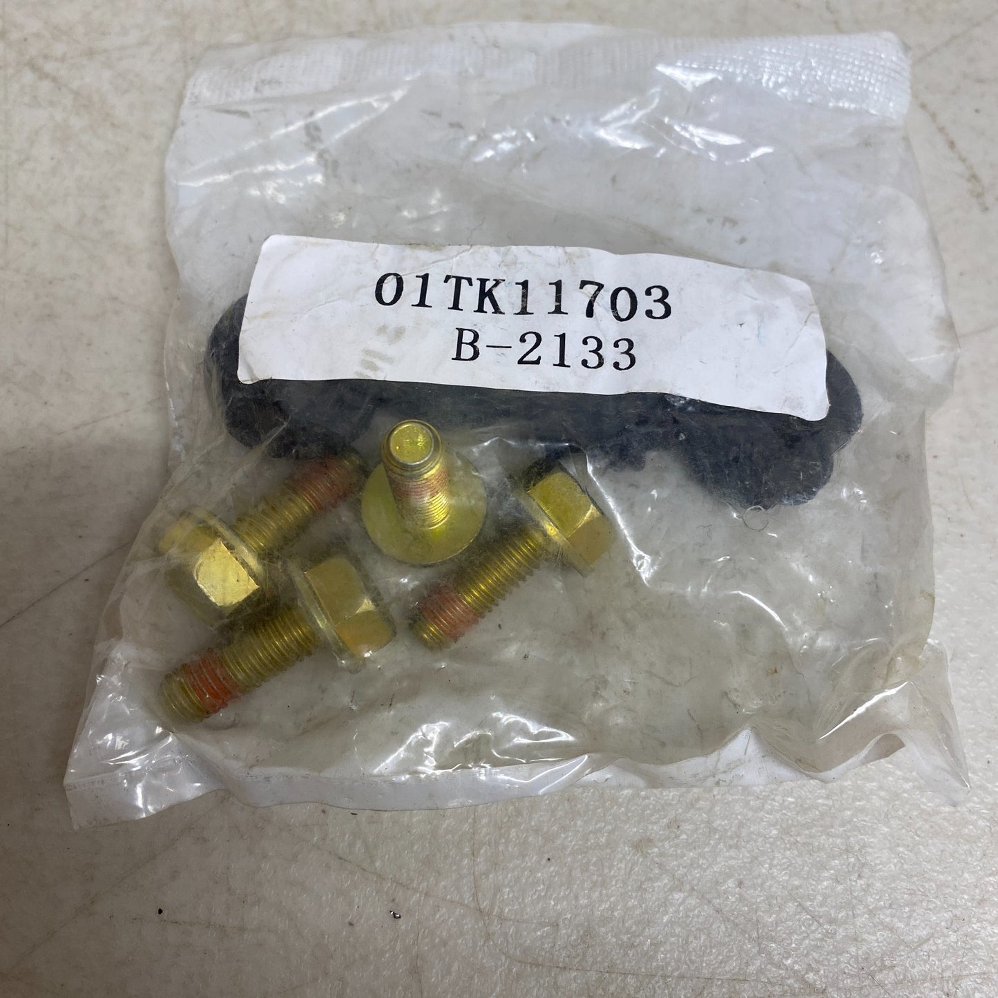 Bendix CFC1965 Priority1 Ceramic Rear Brake Pads for Nissan Rogue LEAF