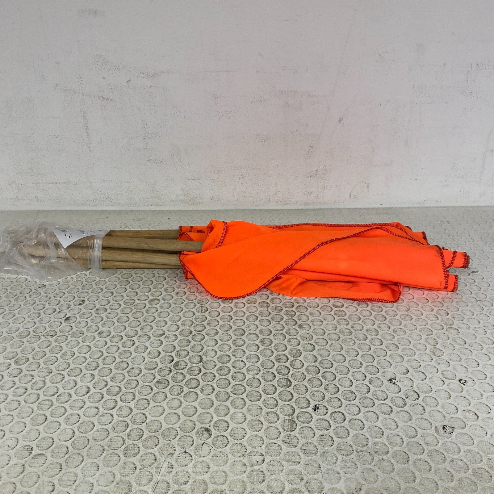 SafeTruck 16" Hi-Vis Orange Safety Flag w/ Plastic Staff FS500B Pack of 7