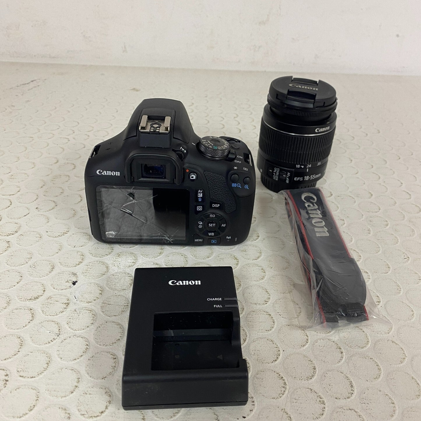 Canon EOS Rebel T7 DSLR w/ 18–55mm Lens Kit Black