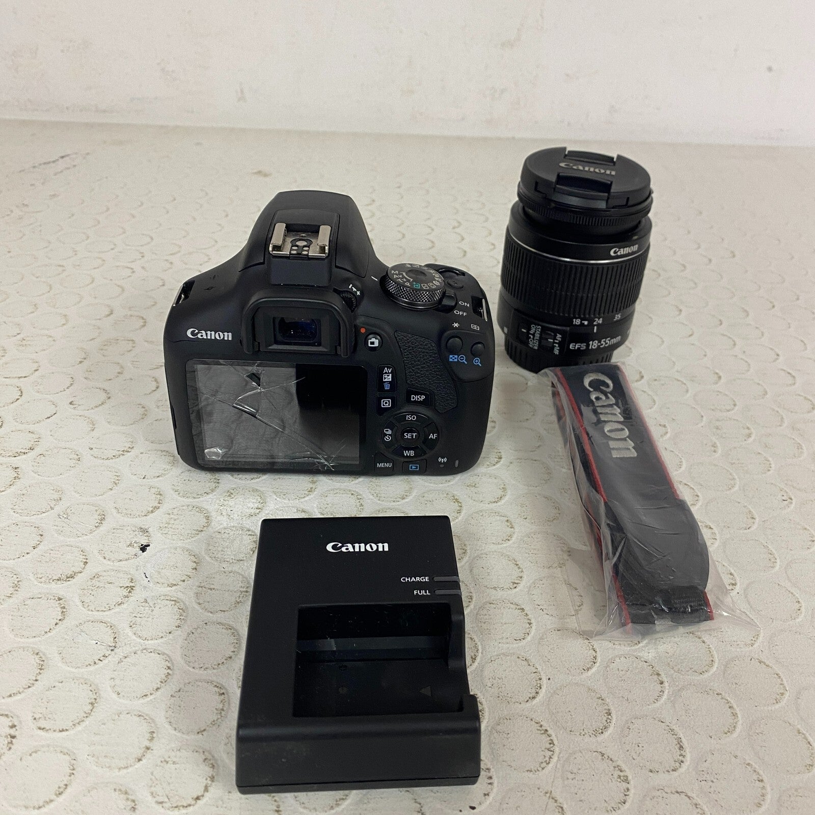 Canon EOS Rebel T7 DSLR w/ 18–55mm Lens Kit Black
