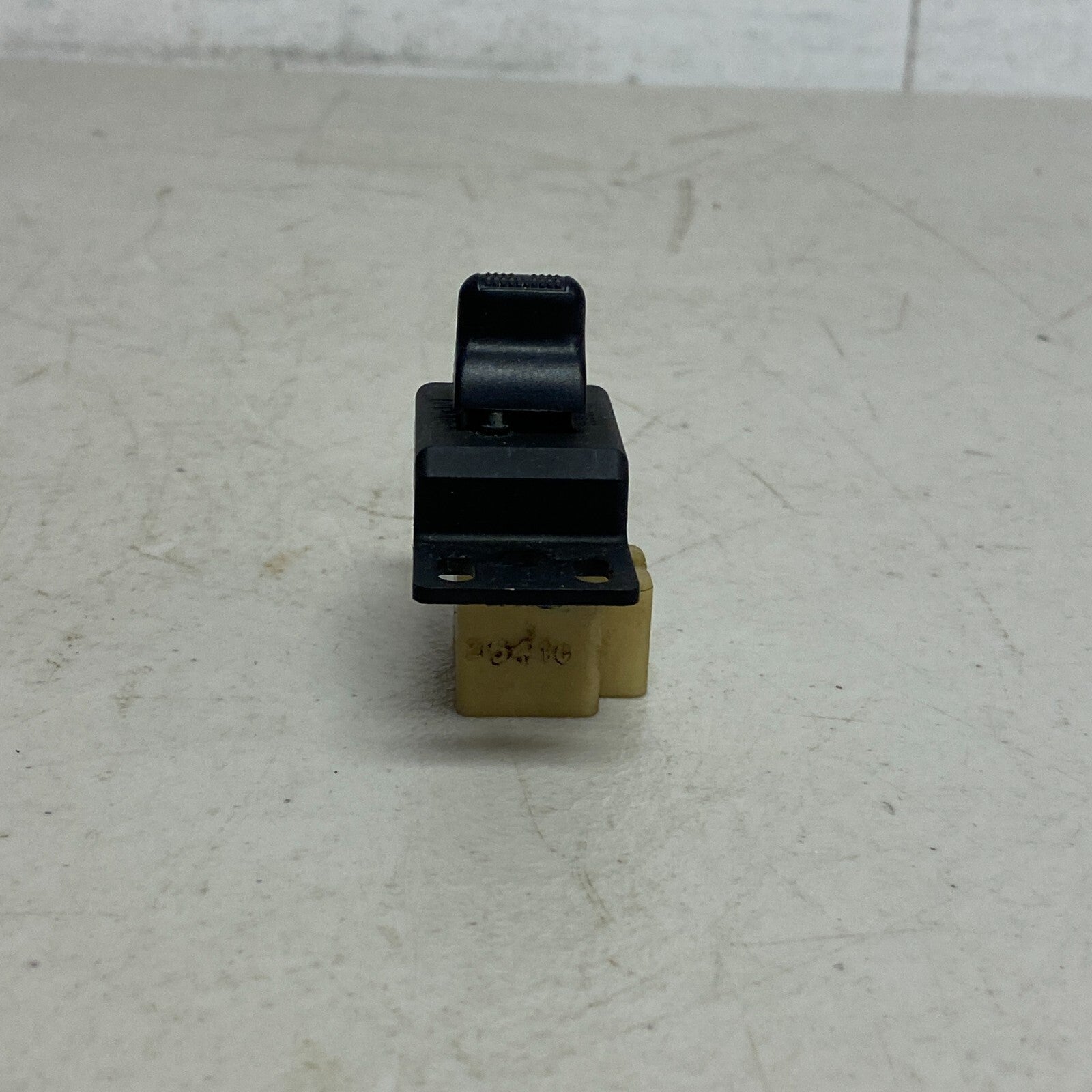 Door Window Switch Standard DS-1175 for 2001-2007 Chrysler Town Country & 01-07'