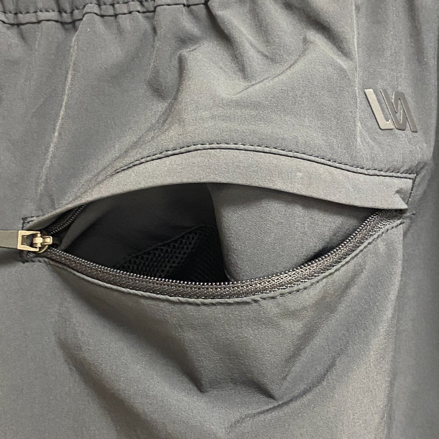 VRST Mens 5" Slim Fit Resort Short Boxer Brief Liner Graphic Charcoal MAX2004645