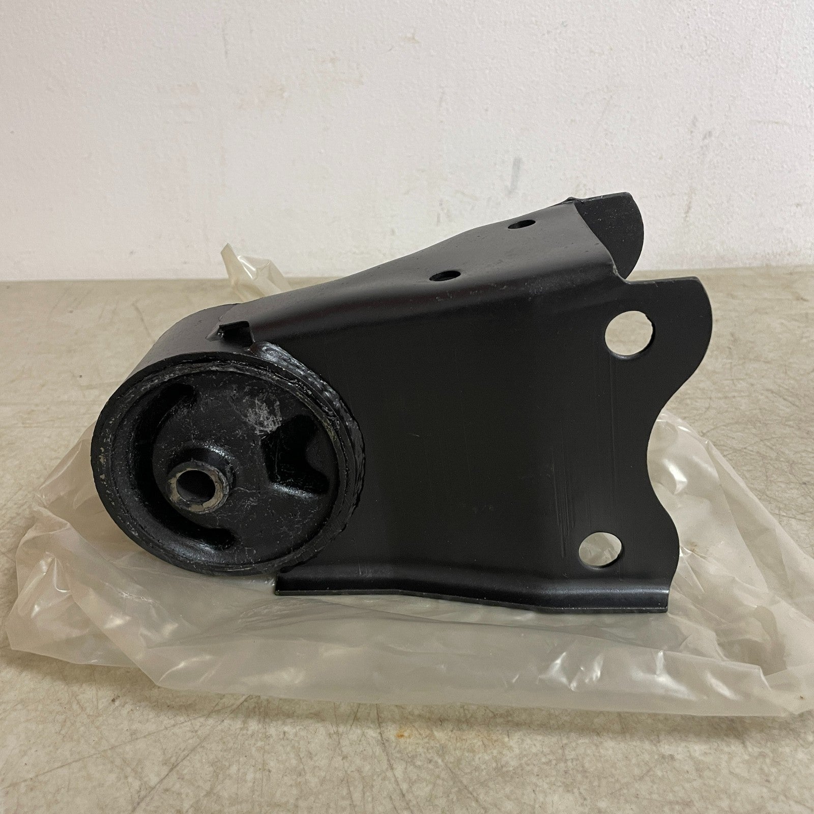 Carquest 2855 Front Engine Motor Mount OE Fit for Nissan Quest Mercury Villager