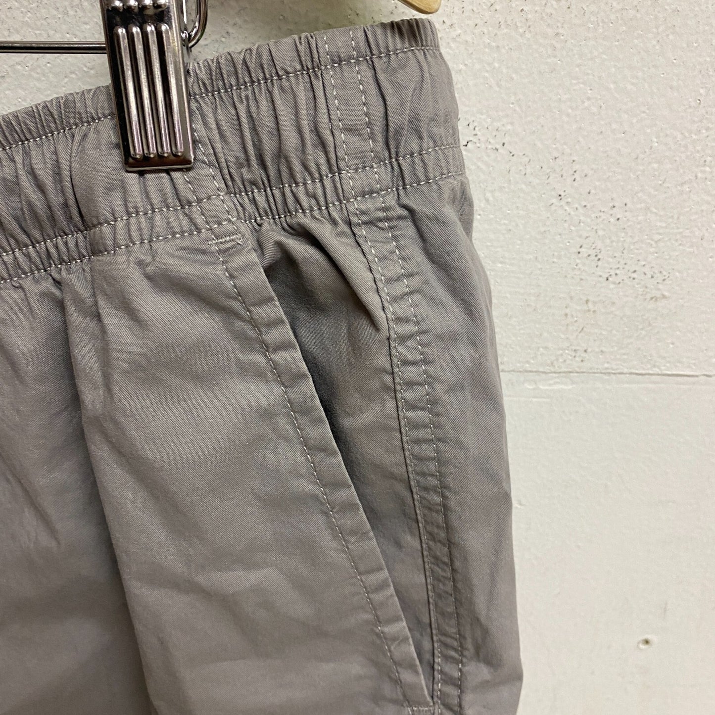 DSG Men's 6.5" Inseam Cotton Woven Shorts Light Charcoal DAM22100 / DAM13135