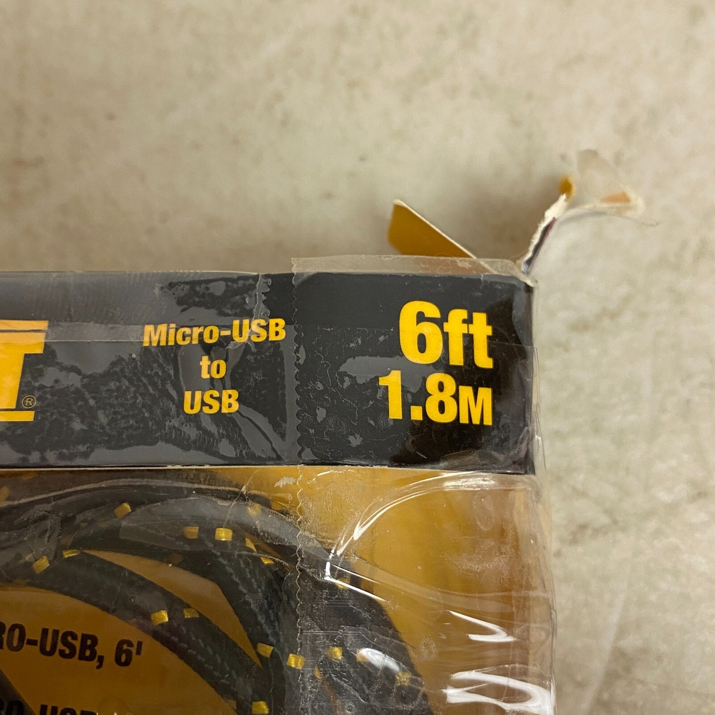 DeWalt 131 1322 DW2 Durable Micro-USB Reinforced Braided Cable 6 ft.