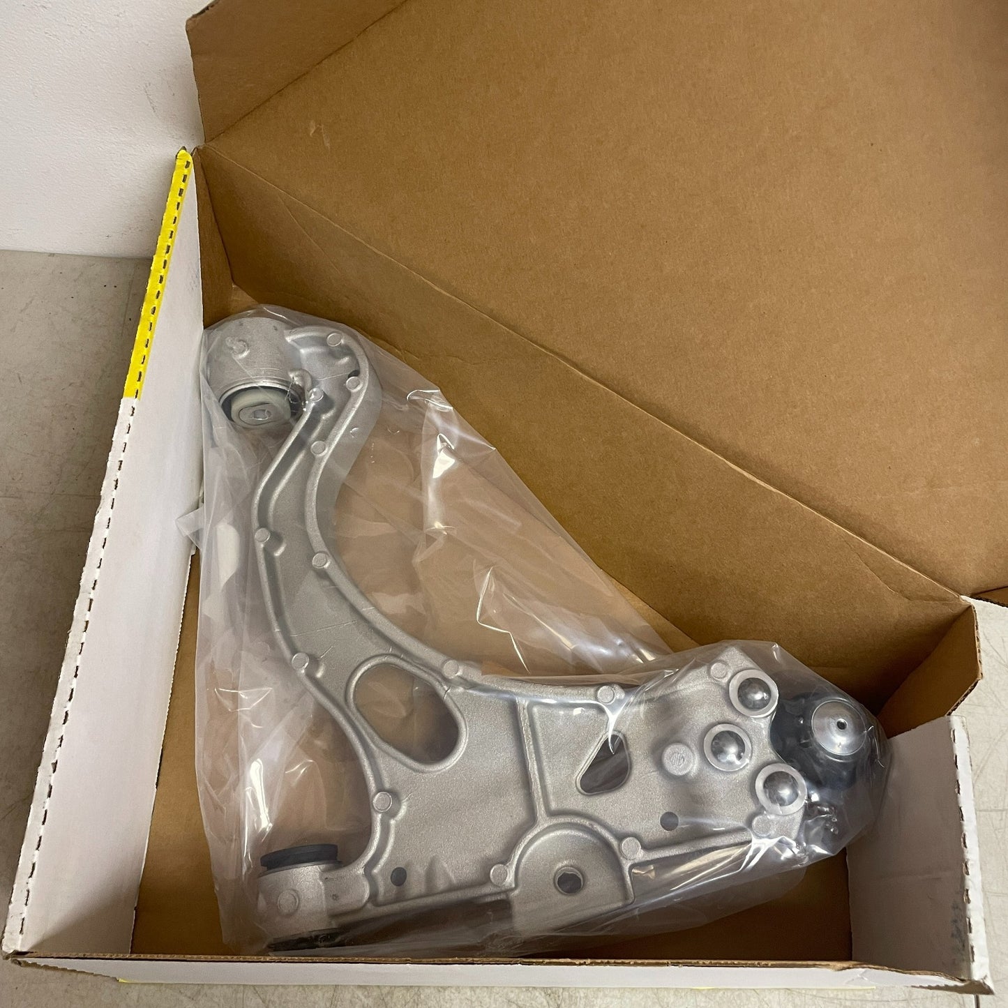 MOOG Front Left Lower Control Arm Ball Joint Assembly Buick Cadillac RK620291