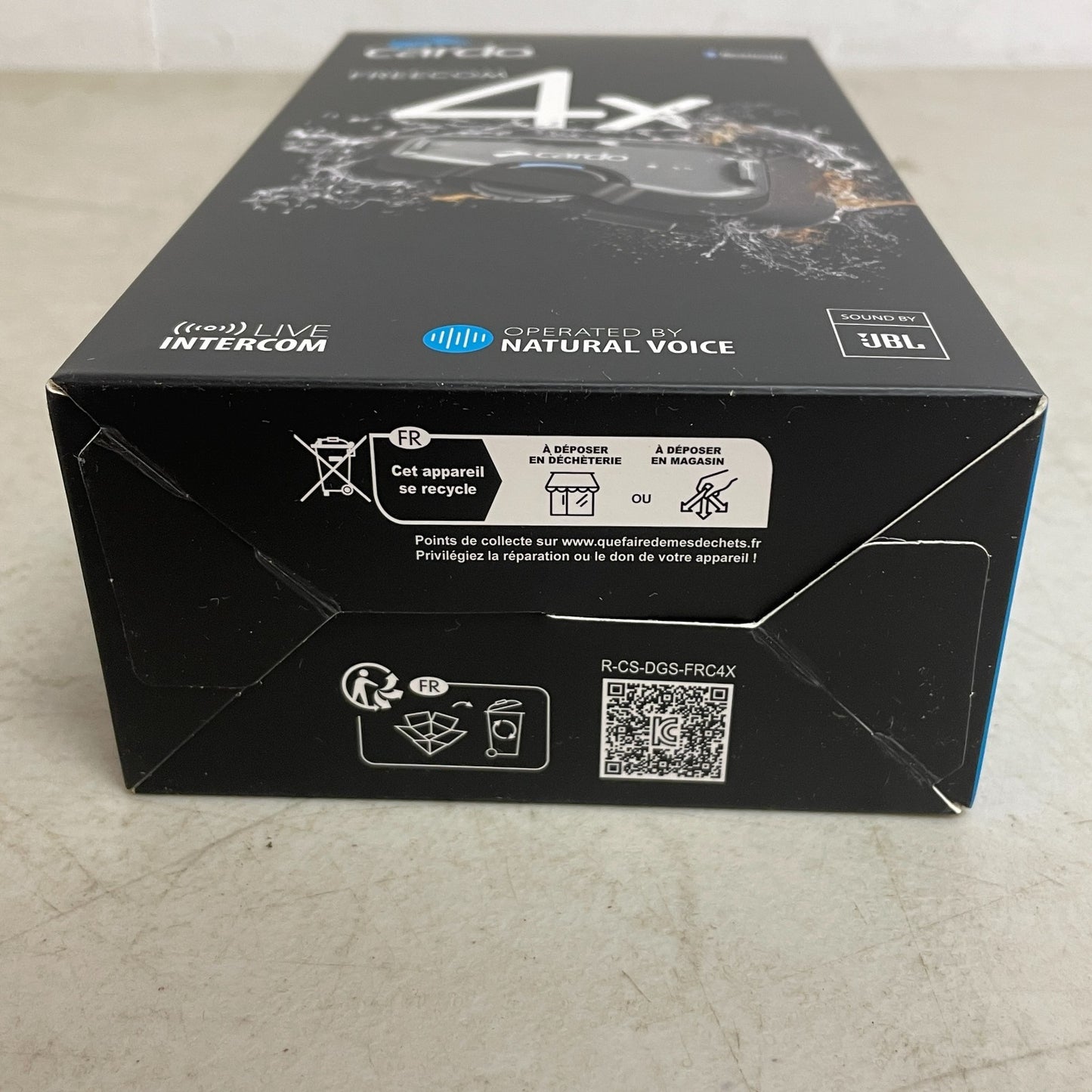 Cardo FREECOM 4X Single Bluetooth Intercom Built-In Voice Assistant Headset