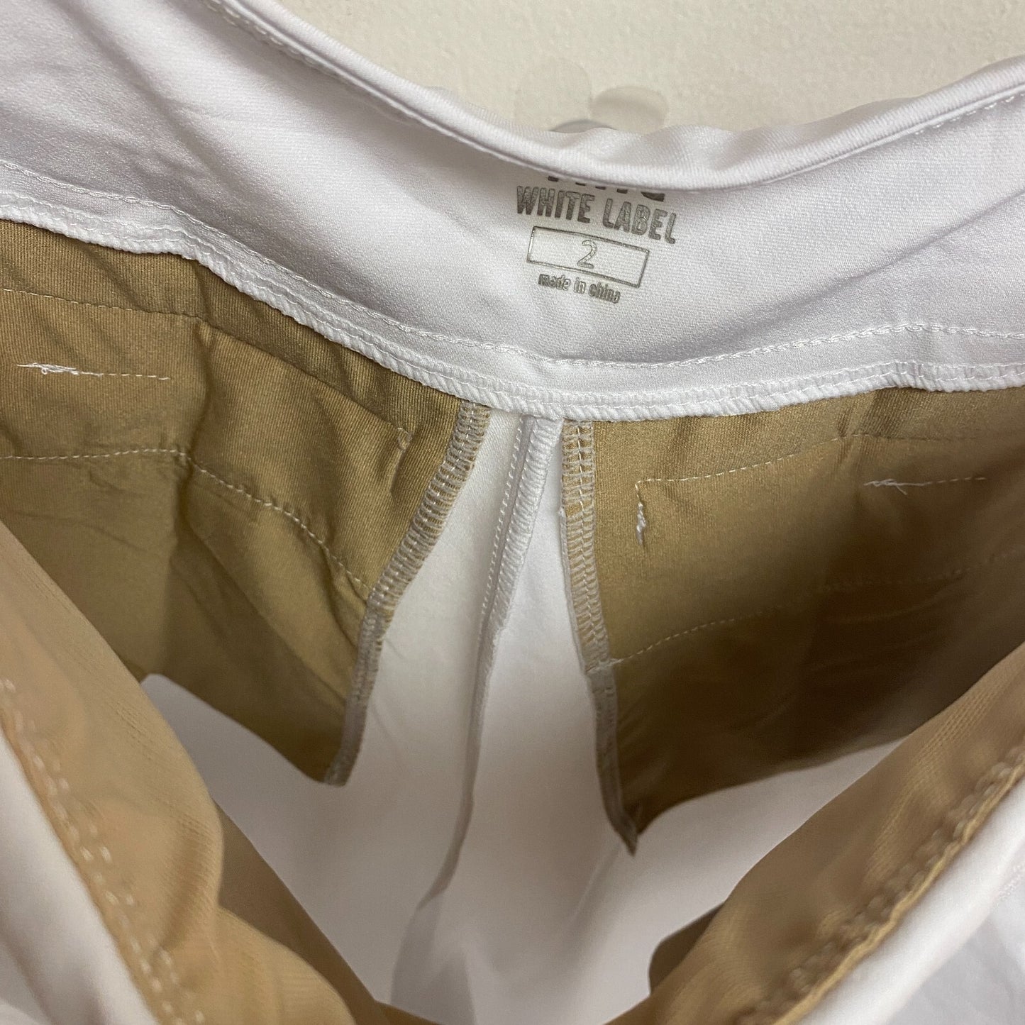 Tail White Label Women's Golf Fitted Shorts Size 2 White Clean Front Pieced