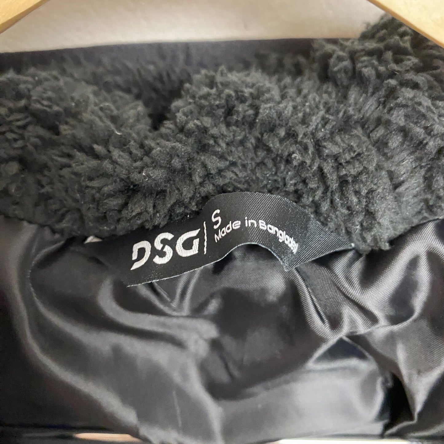 DSG Girls Insulated Puffer Jacket PRT Watercolor Dots Black DOG23501PRTA New!