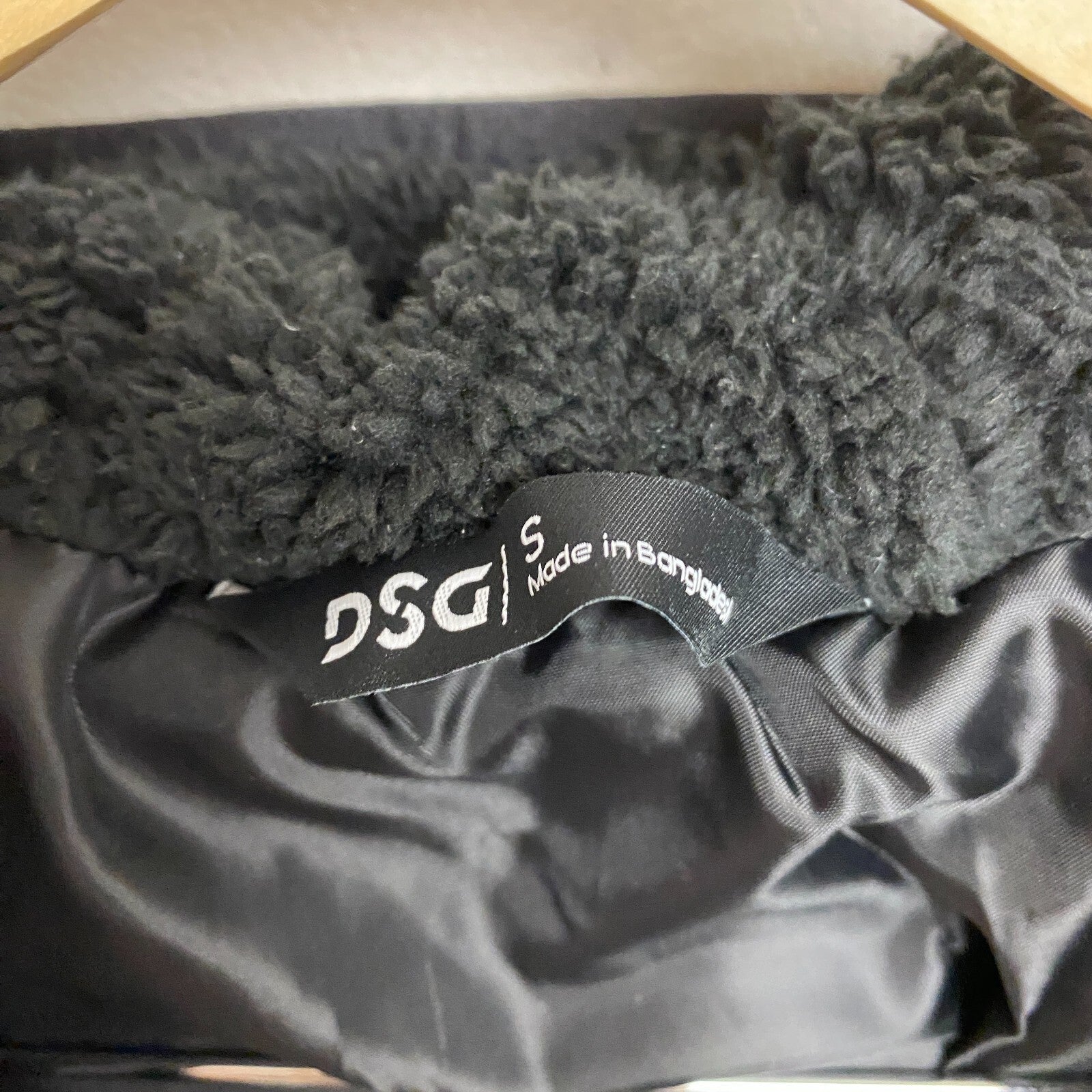 DSG Girls Insulated Puffer Jacket PRT Watercolor Dots Black DOG23501PRTA New!