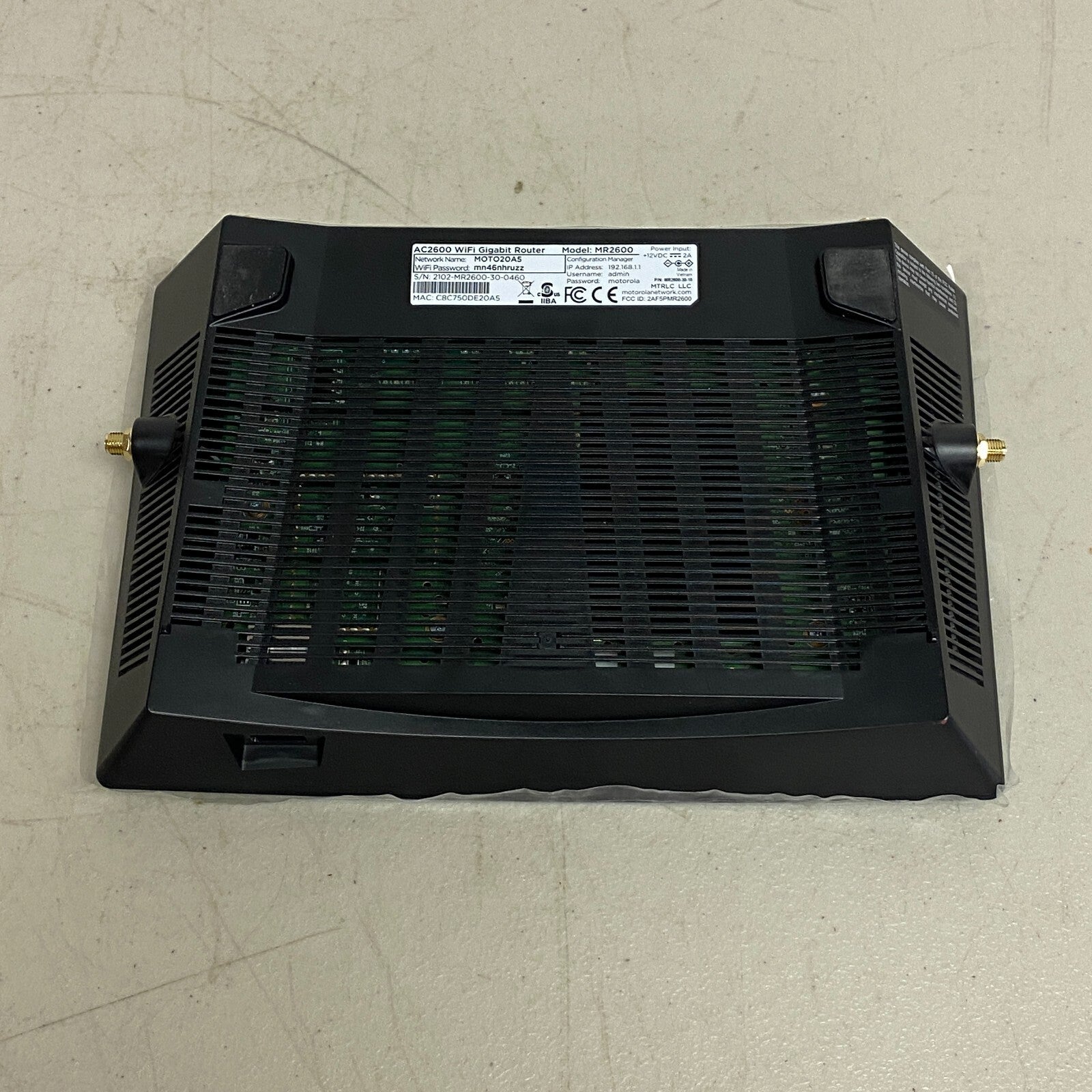 MOTOROLA AC2600 4x4 WiFi Smart Gigabit Router with Extended Range, Model MR2600