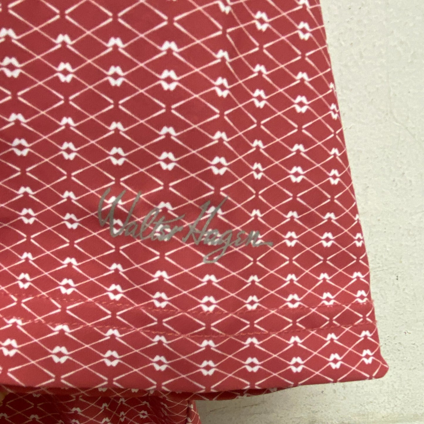 Walter Hagan Mens P11 Geo Club Print Polo Geo Club Dark Coral MGA11476