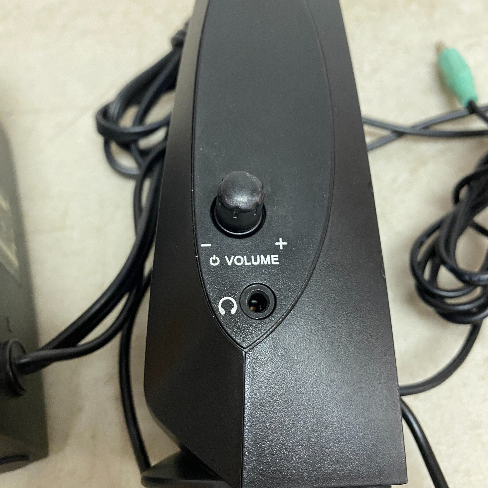 Logitech S120 Black Desktop Speaker System , Used Very Good