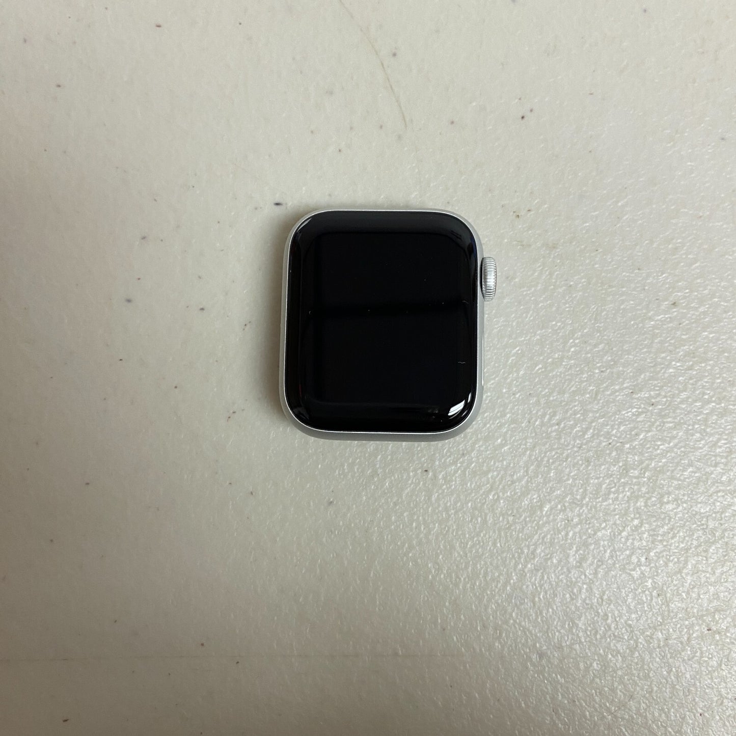 Apple Watch SE (1st Gen) GPS, 40mm Silver Aluminum Case w Abyss Blue Sport Band