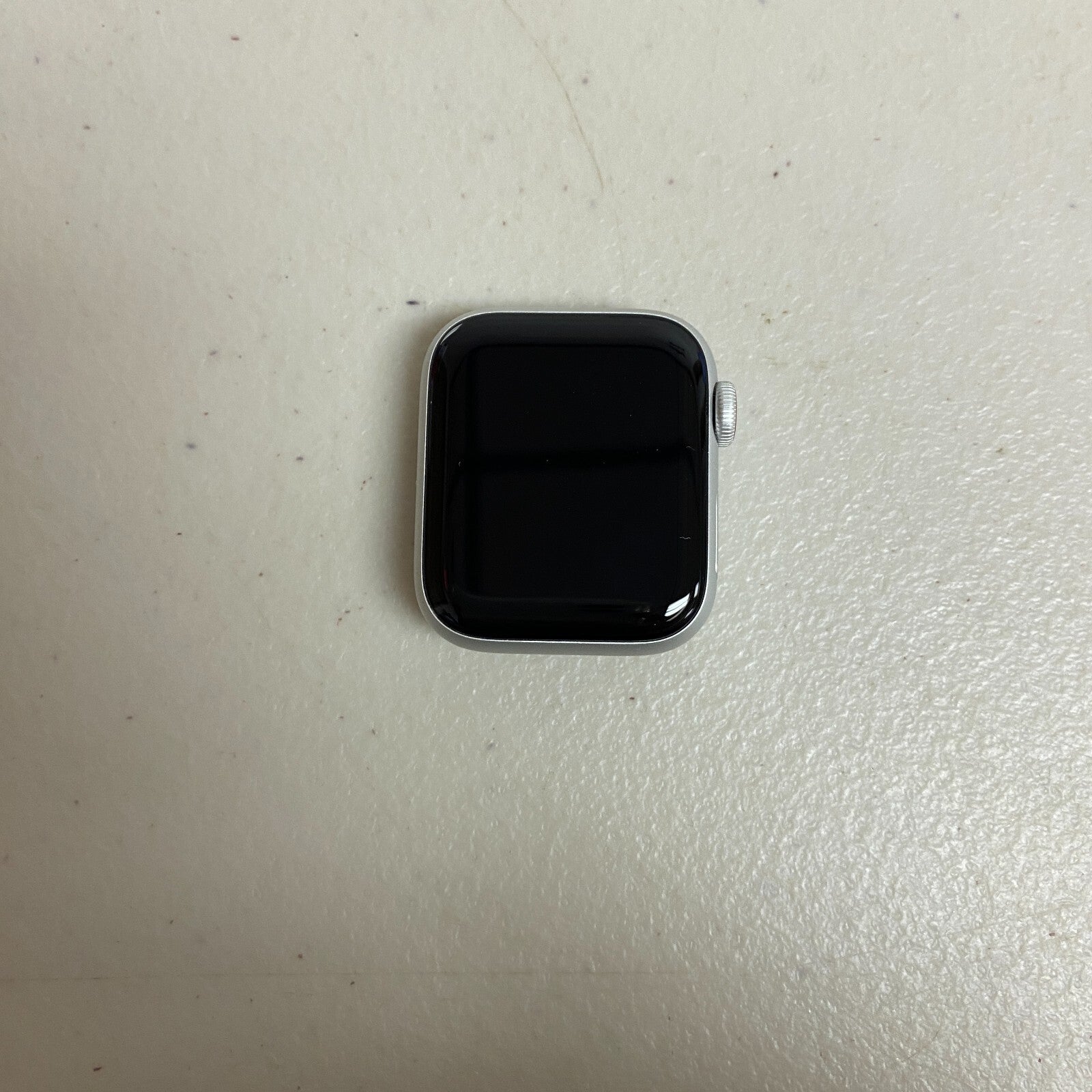 Apple Watch SE (1st Gen) GPS, 40mm Silver Aluminum Case w Abyss Blue Sport Band