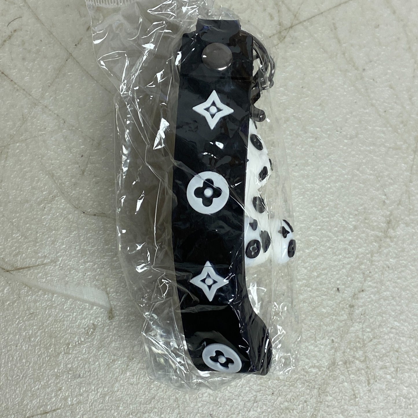 Assorted Louis Viton Silicone With White 3D Bear Keychain/Bag Charm/Car Ornament