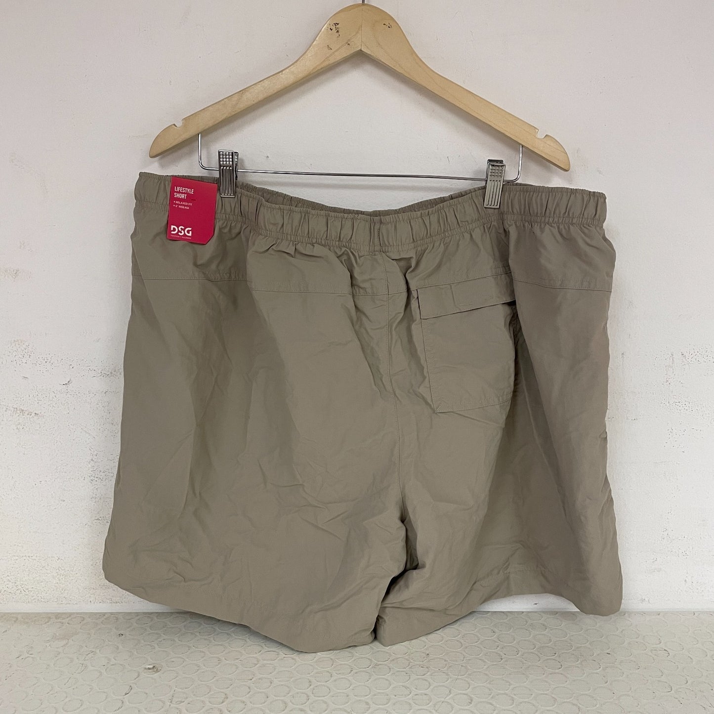 DSG Menâs 6" Nylon Athletic Shorts Khaki Lightweight Quick-Dry BOSSM13131