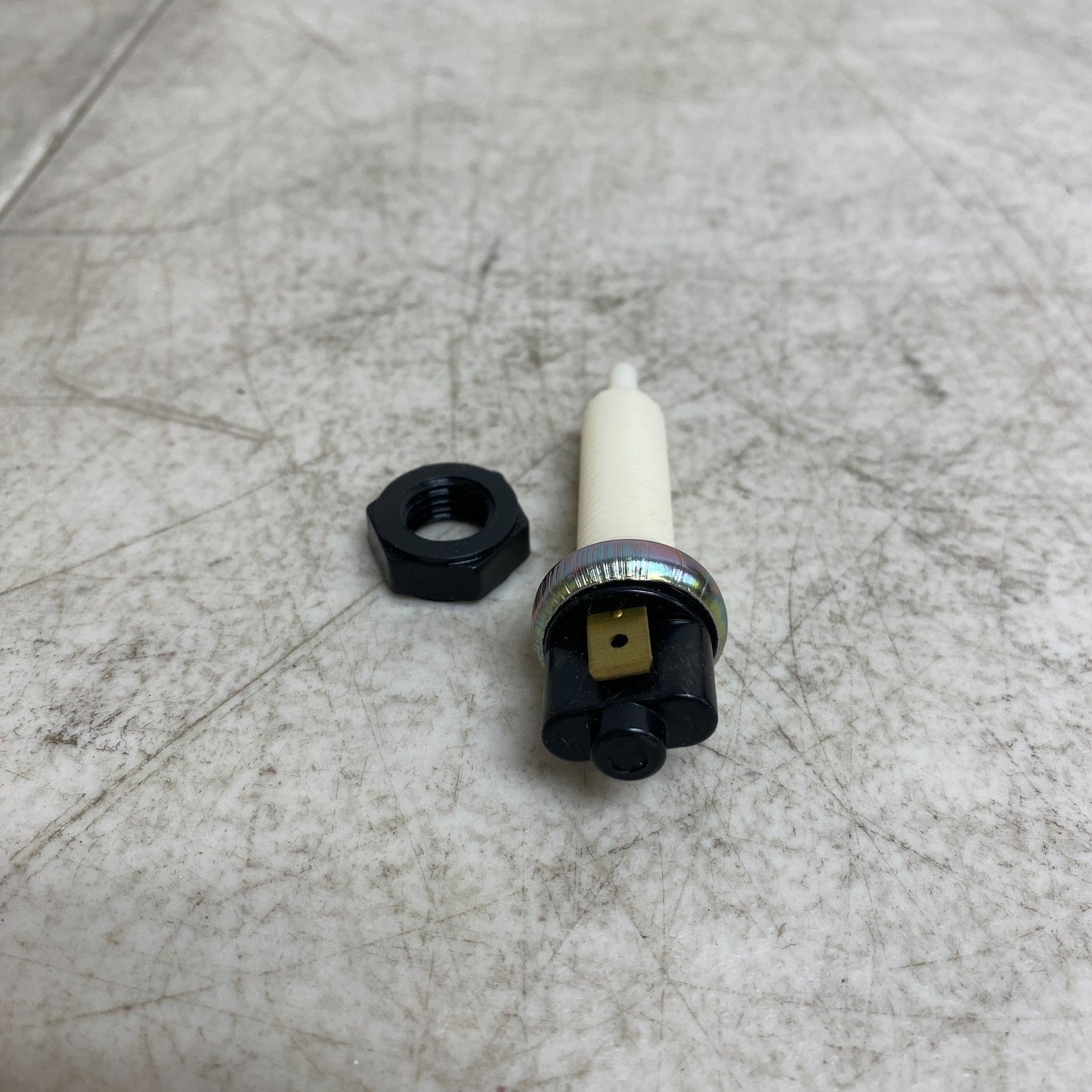 Standard SLS-125 Stoplight Switch 1999-2007 Chevrolet Silverado 1500