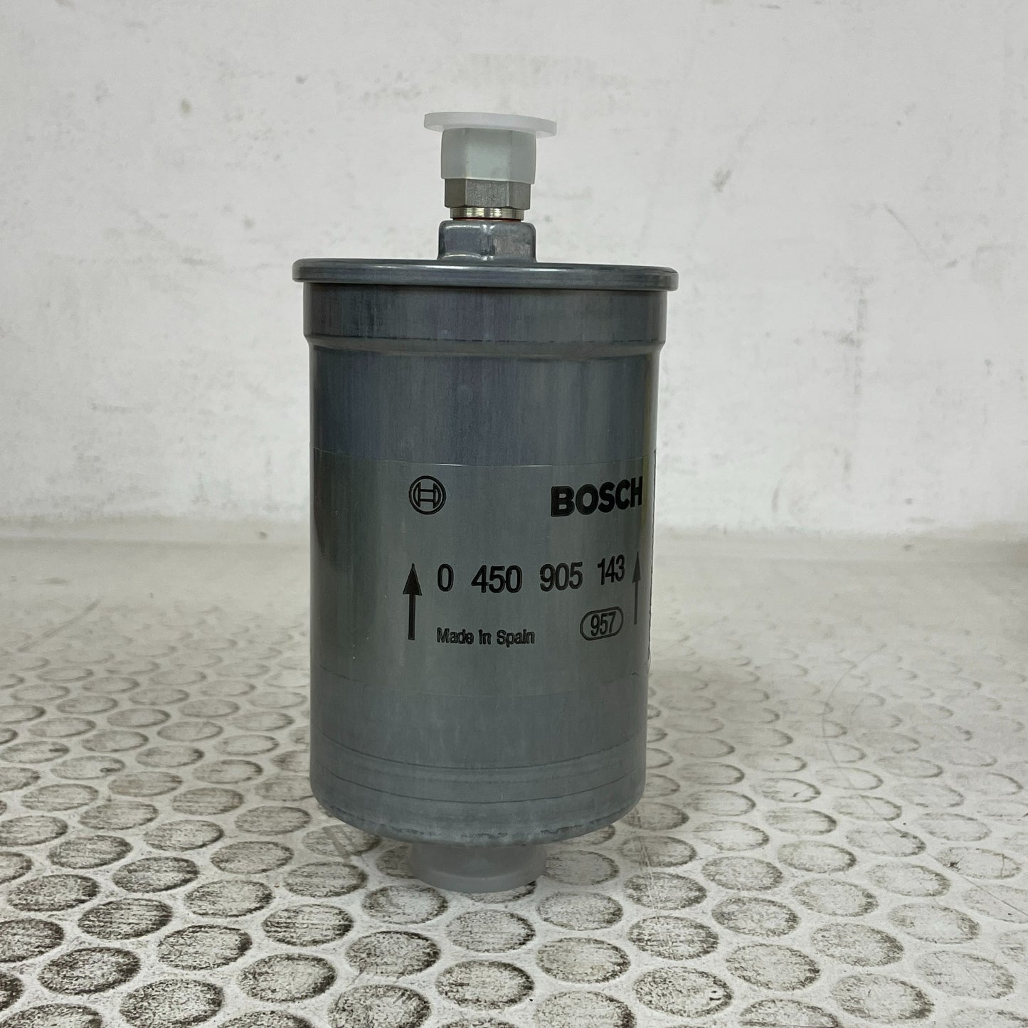 Bosch 0450905143 Fuel Filter for Audi 80 90 100 4000 5000 VW Golf Jetta Passat