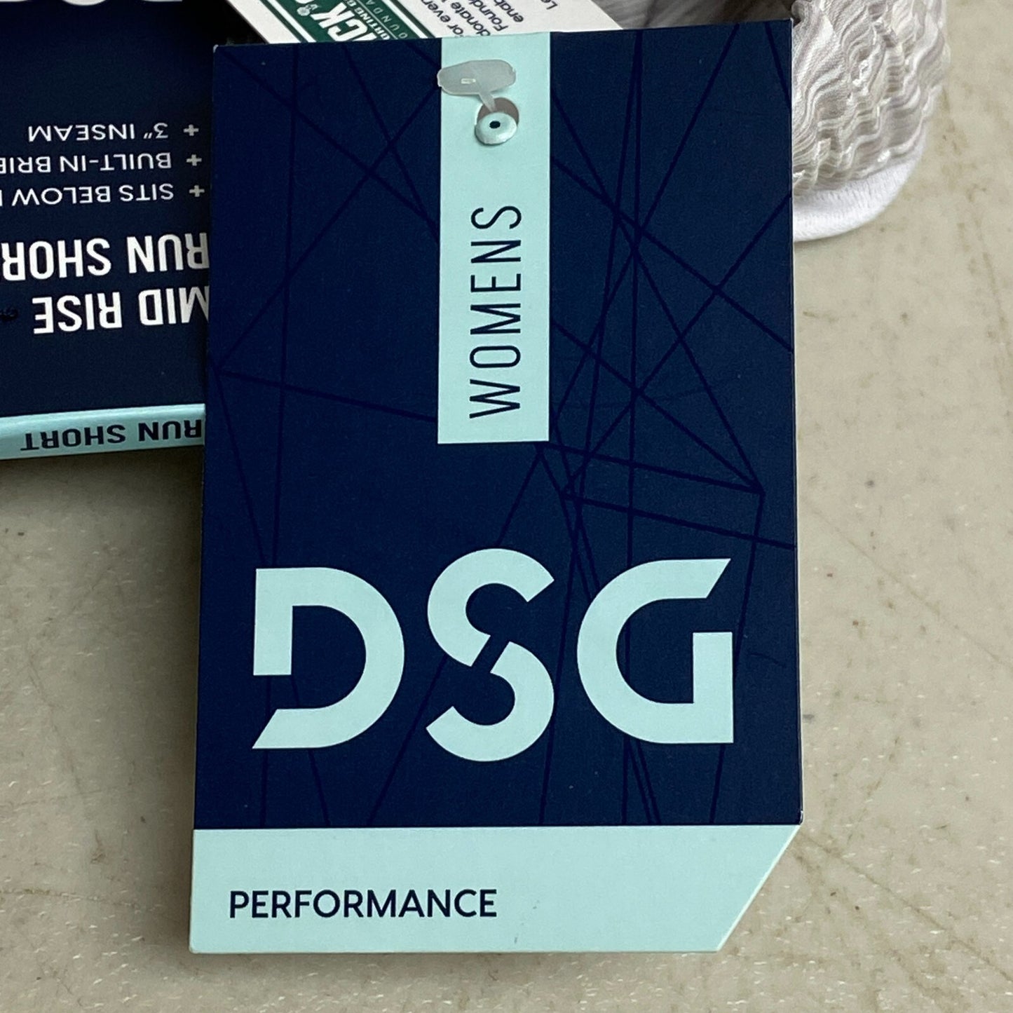 DSG Womens 3 in Performance Stride Short Pure White Heather DAW39320APRT