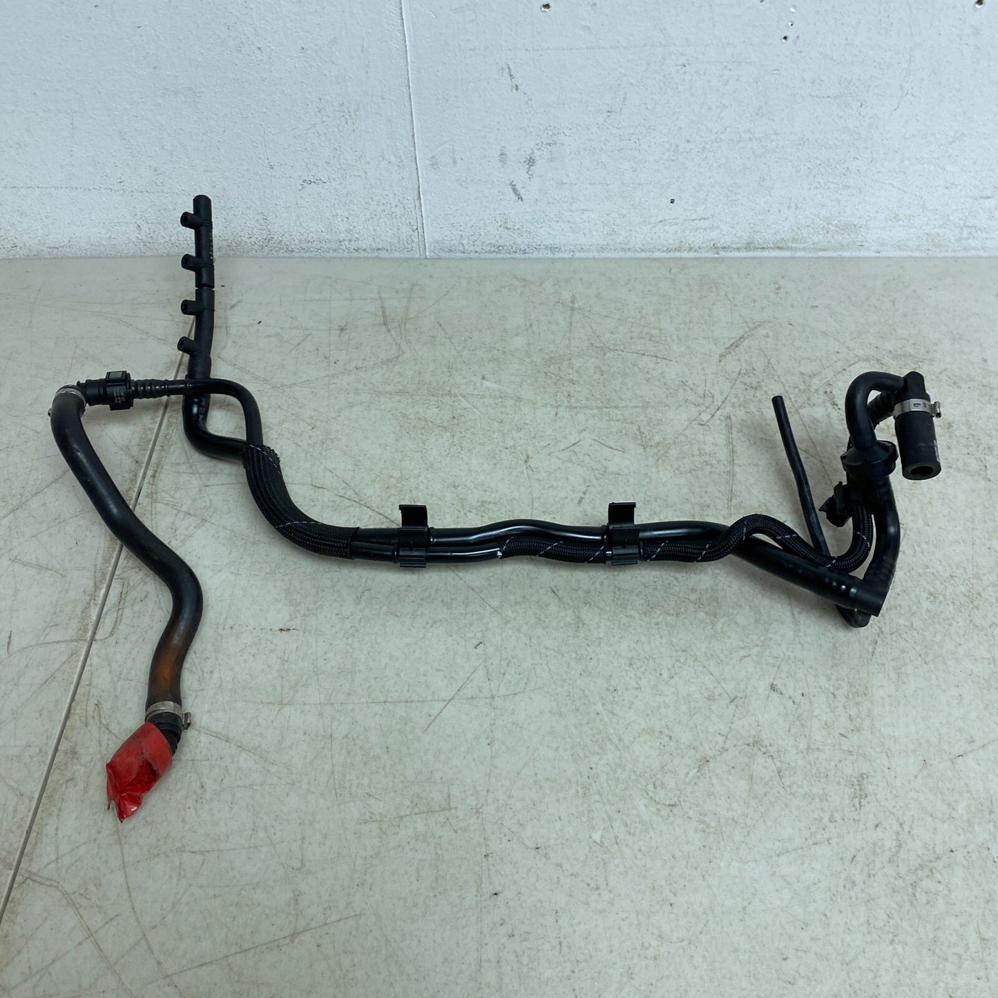 AUDI A4 B8 VACUUM HOSE PIPE 06E133773BE ORIGINAL