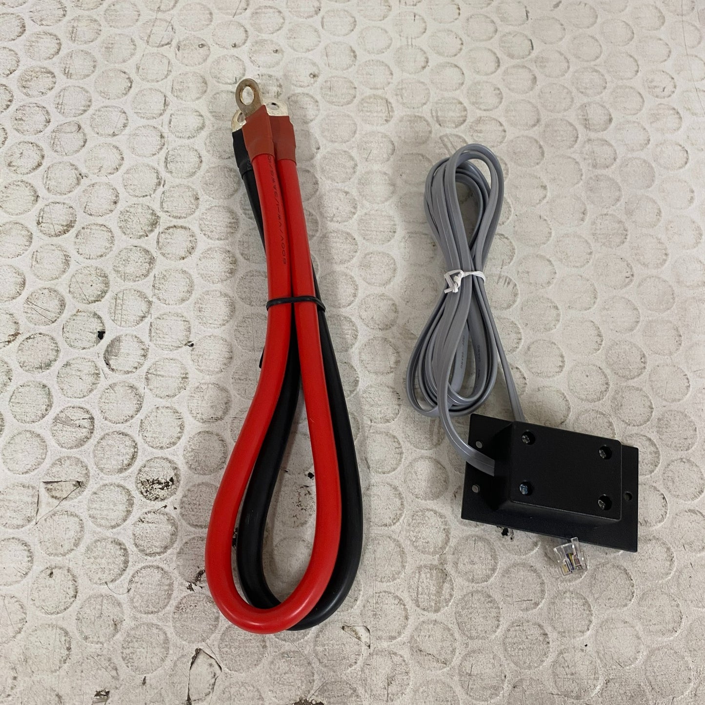 Amazon Basics 1000W Car Power Inverter 12V to 110V AC Converter Grey Compact