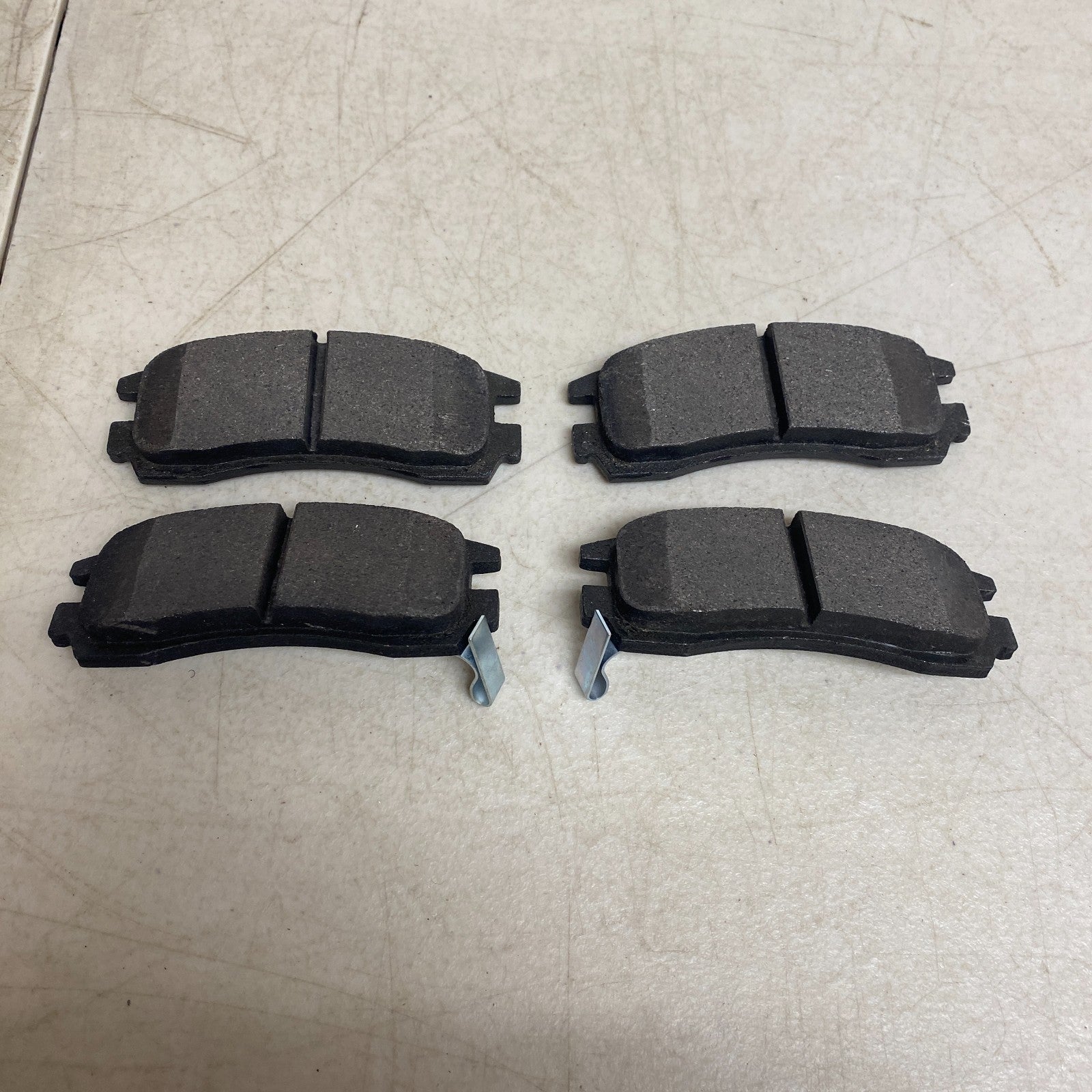 Bendix MKD698FM Fleet MetLok Semi-Metallic Rear Brake Pads Heavy Duty